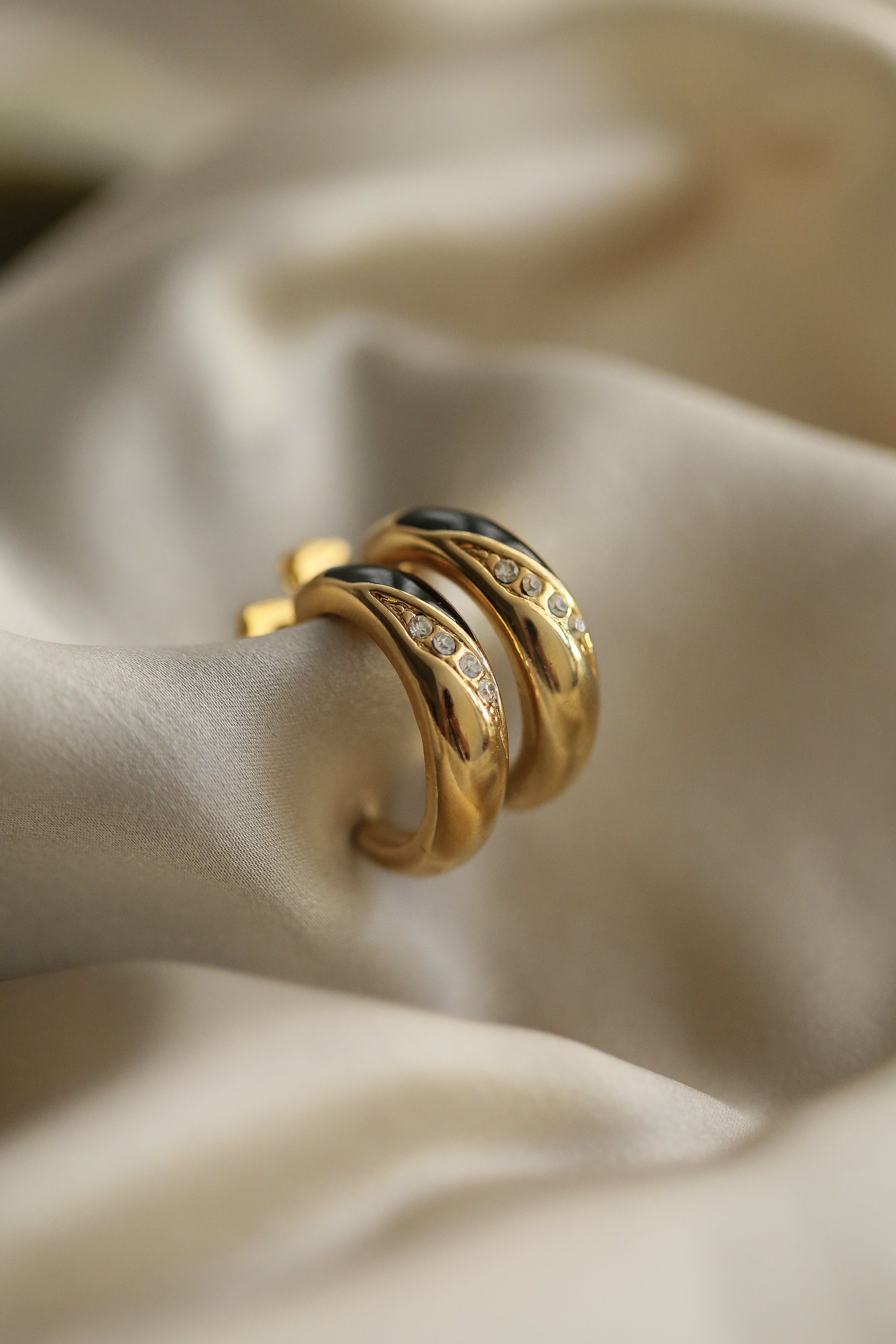 Octavia (vintage) Hoops - Boutique Minimaliste has waterproof, durable, elegant and vintage inspired jewelry