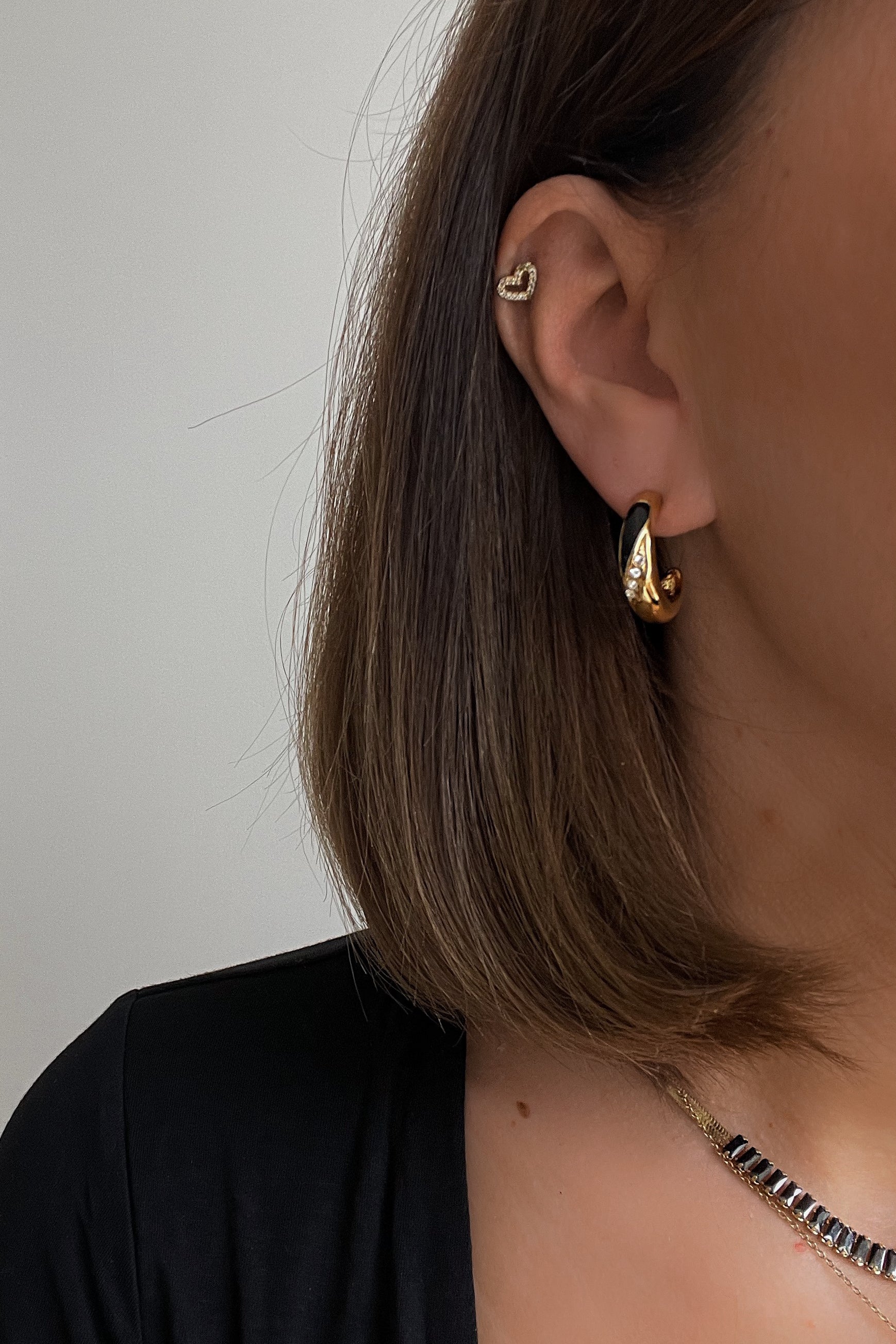 Octavia (vintage) Hoops - Boutique Minimaliste has waterproof, durable, elegant and vintage inspired jewelry