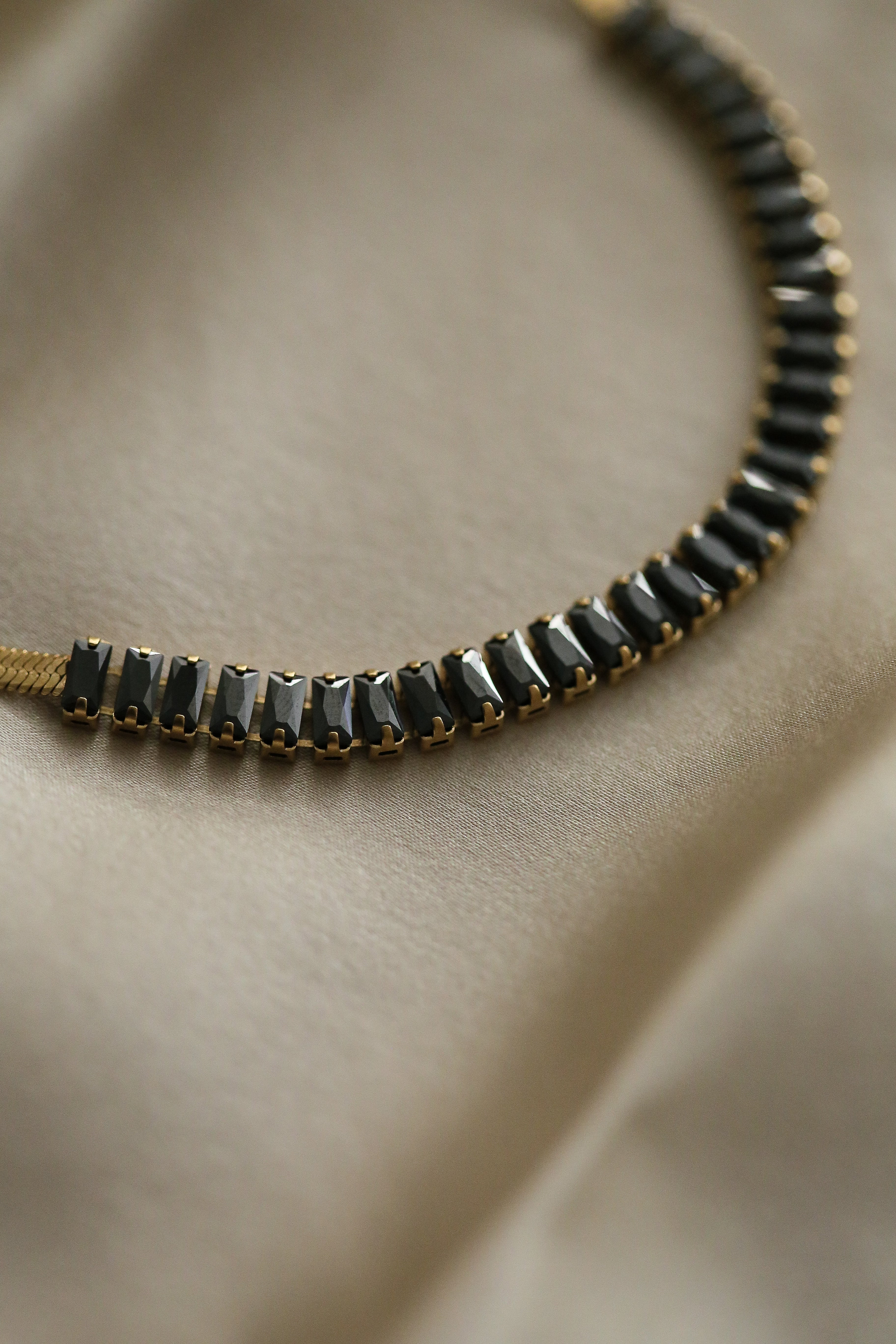 Odessa Necklace - Boutique Minimaliste has waterproof, durable, elegant and vintage inspired jewelry