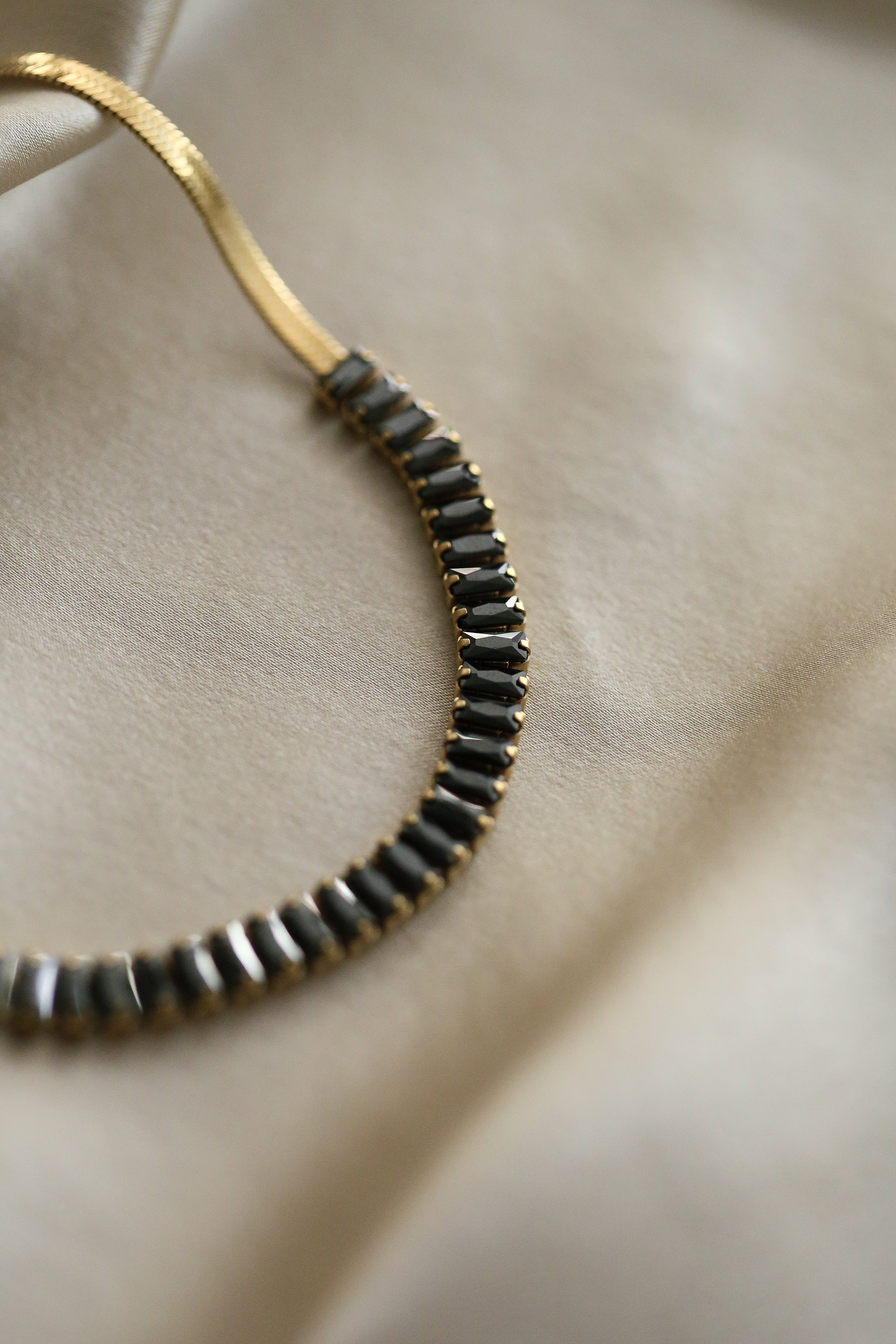 Odessa Necklace - Boutique Minimaliste has waterproof, durable, elegant and vintage inspired jewelry