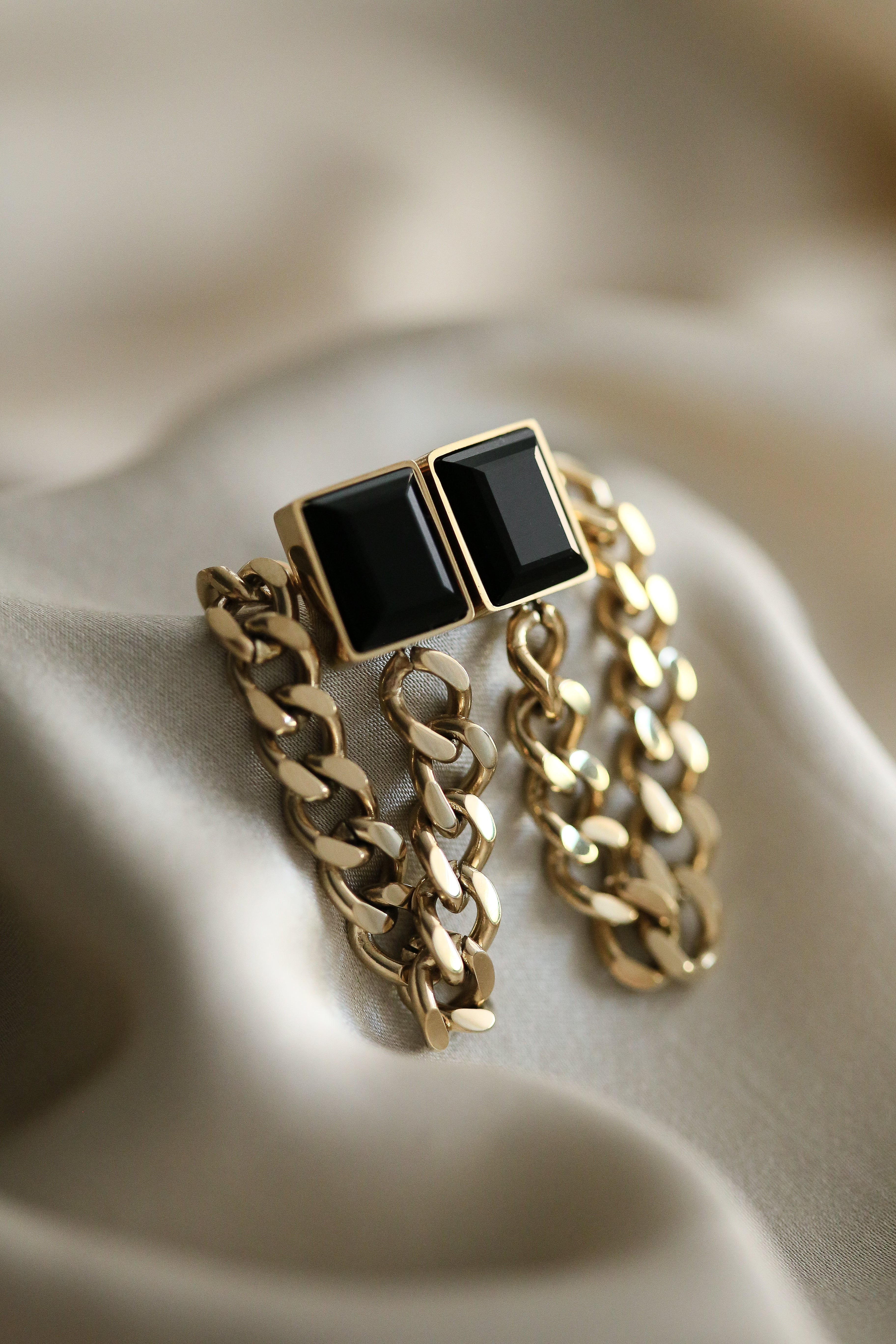 Odette Earrings - Boutique Minimaliste has waterproof, durable, elegant and vintage inspired jewelry