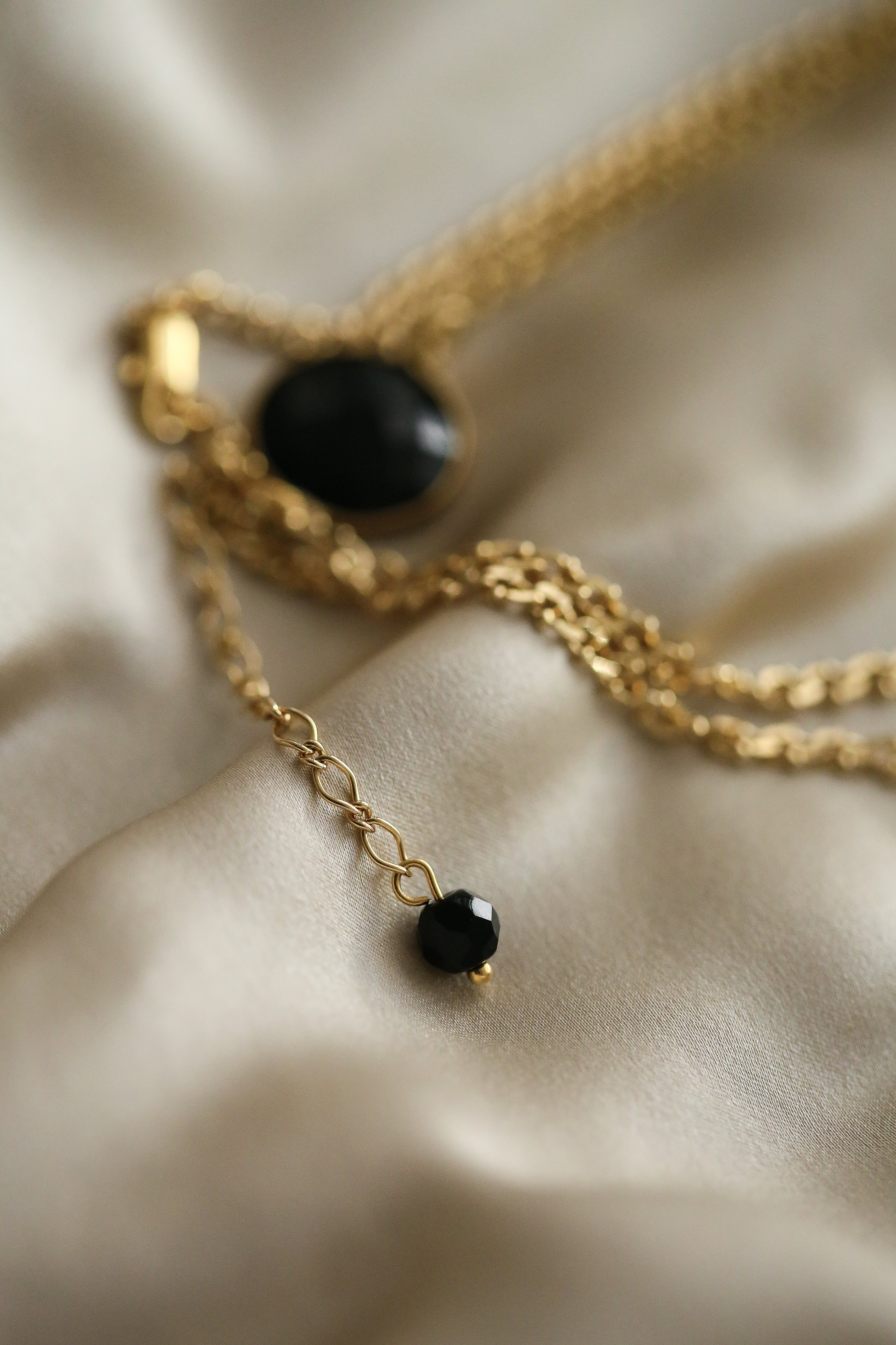 Olivia (Vintage) Necklace - Boutique Minimaliste has waterproof, durable, elegant and vintage inspired jewelry