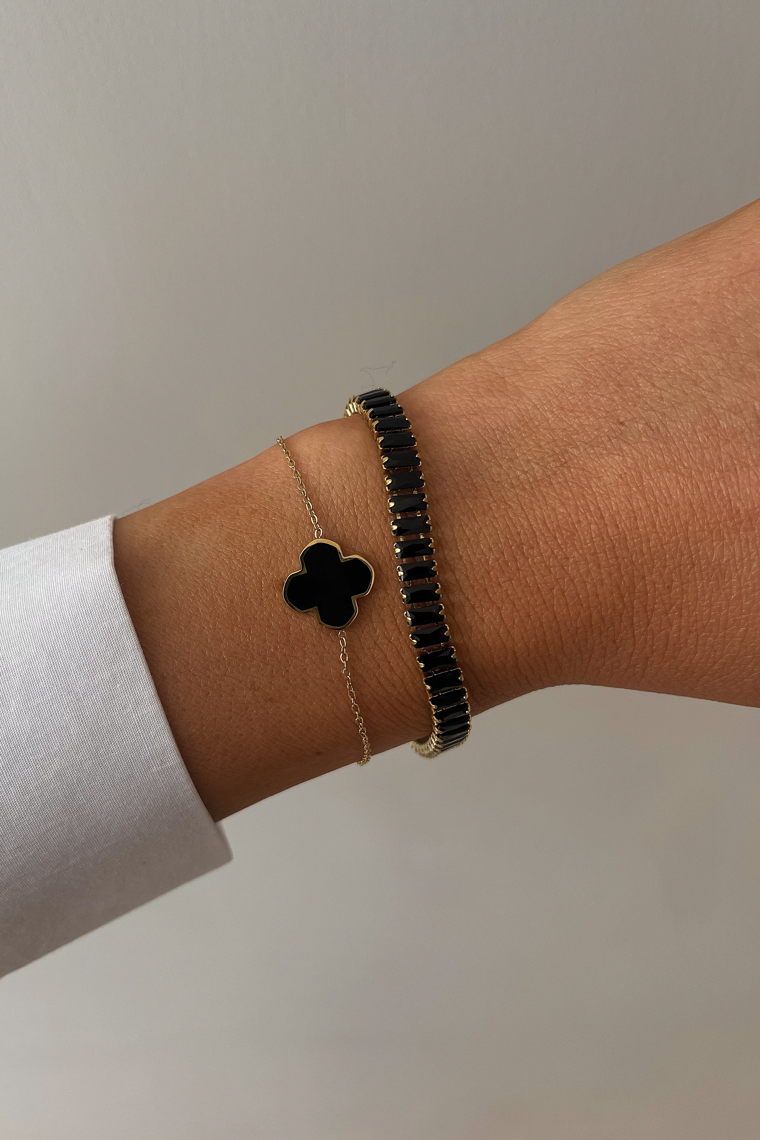 Ophelia Bracelet - Boutique Minimaliste has waterproof, durable, elegant and vintage inspired jewelry