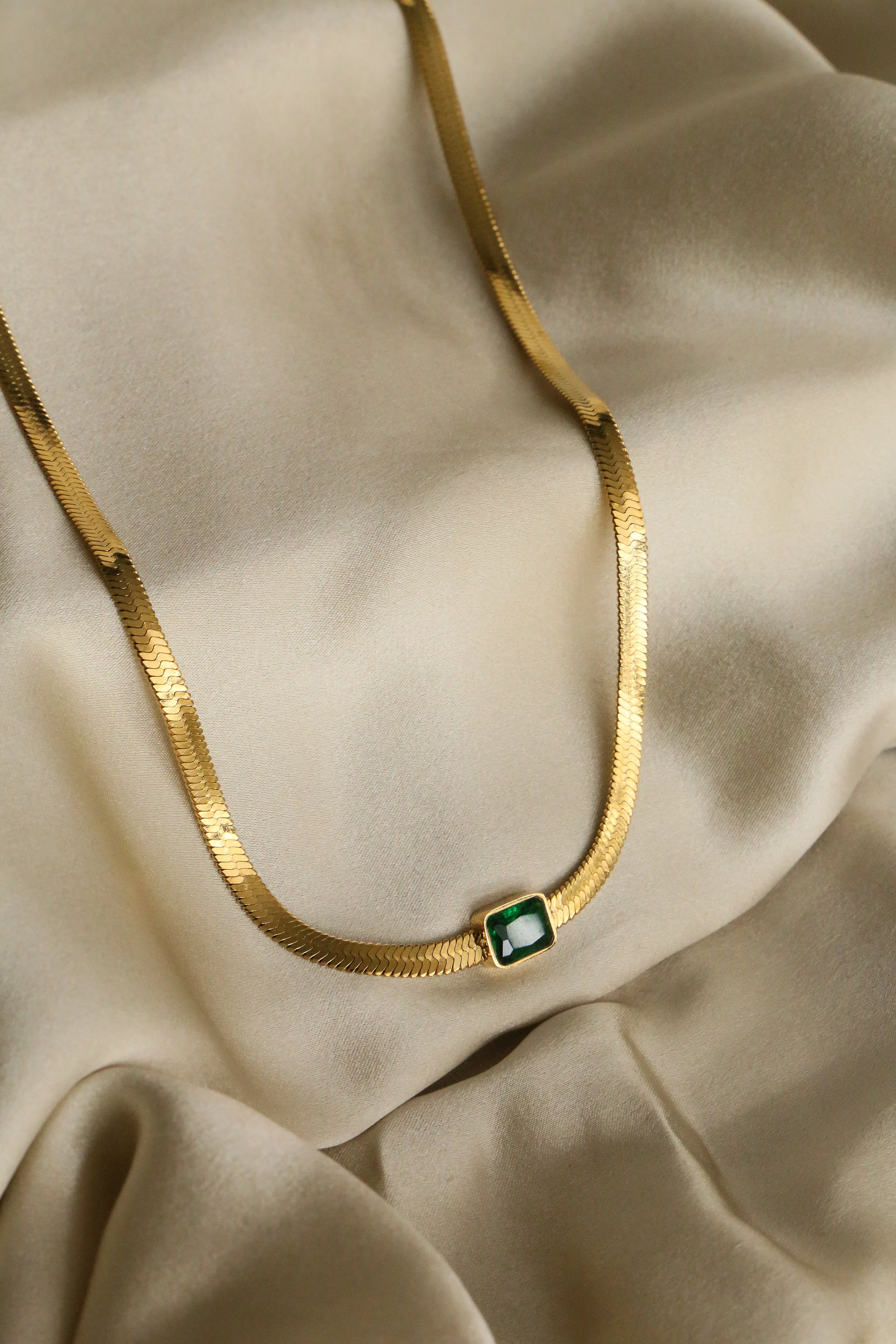 Pamela Necklace - Boutique Minimaliste has waterproof, durable, elegant and vintage inspired jewelry