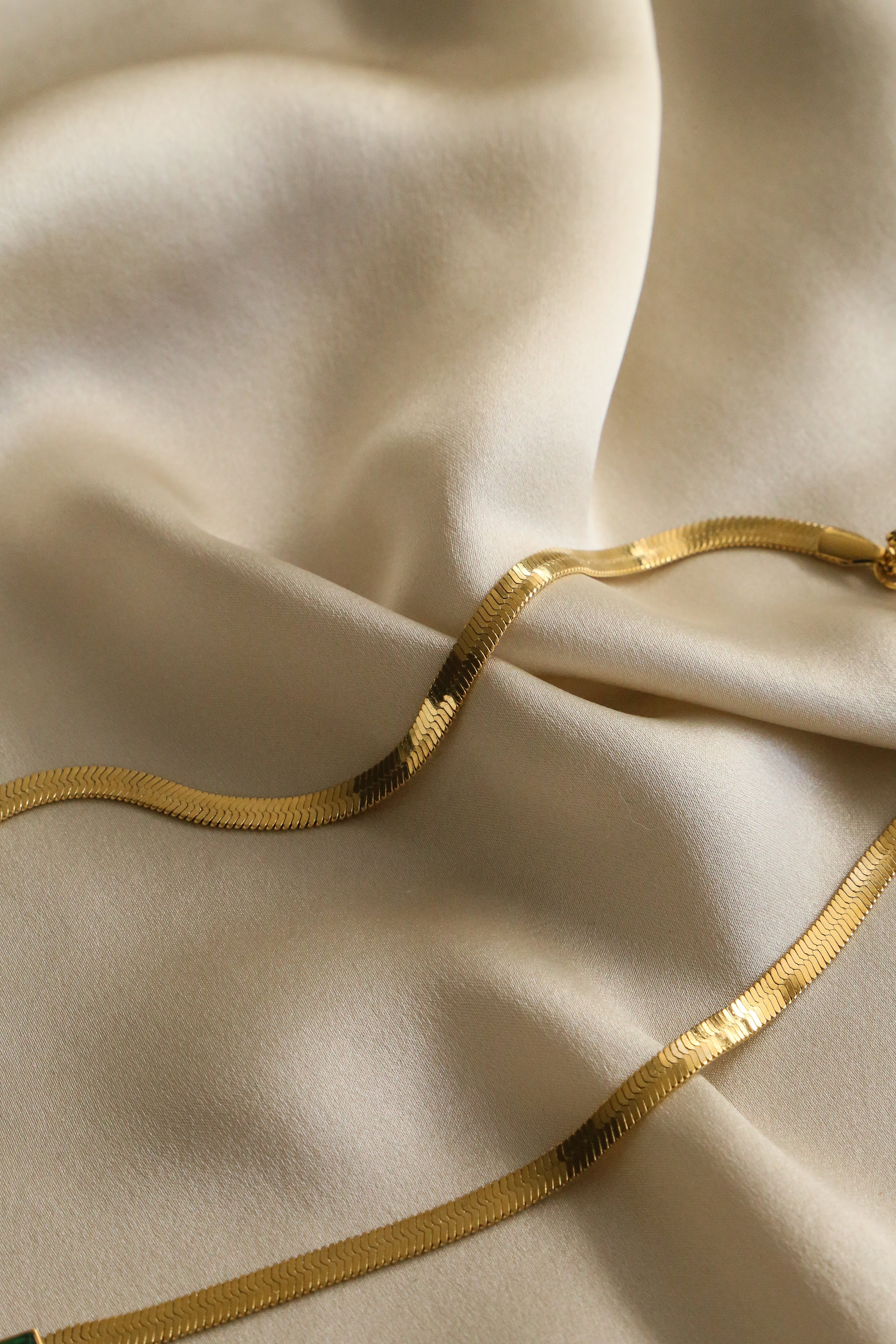 Pamela Necklace - Boutique Minimaliste has waterproof, durable, elegant and vintage inspired jewelry