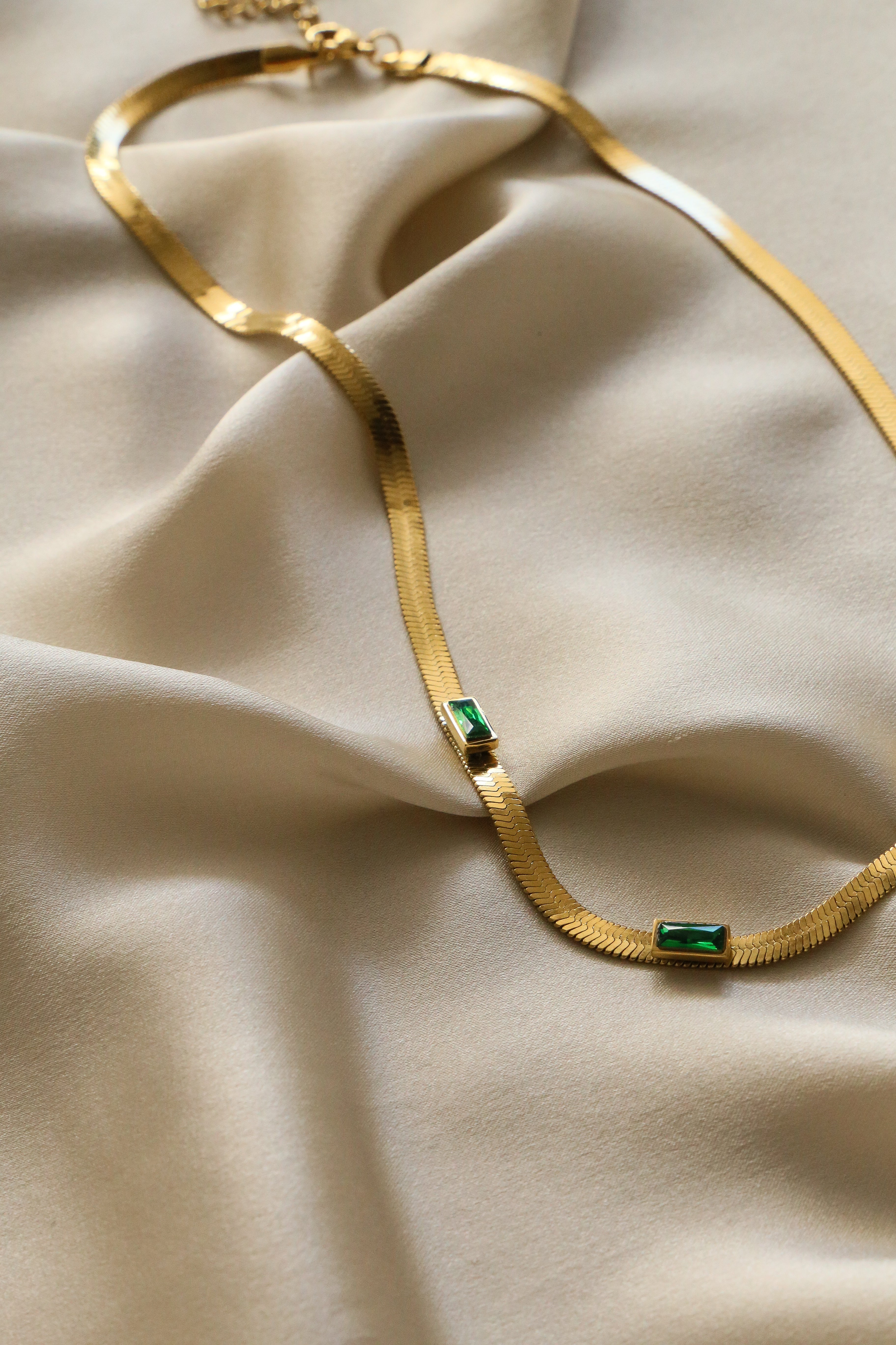 Pamela Necklace - Boutique Minimaliste has waterproof, durable, elegant and vintage inspired jewelry