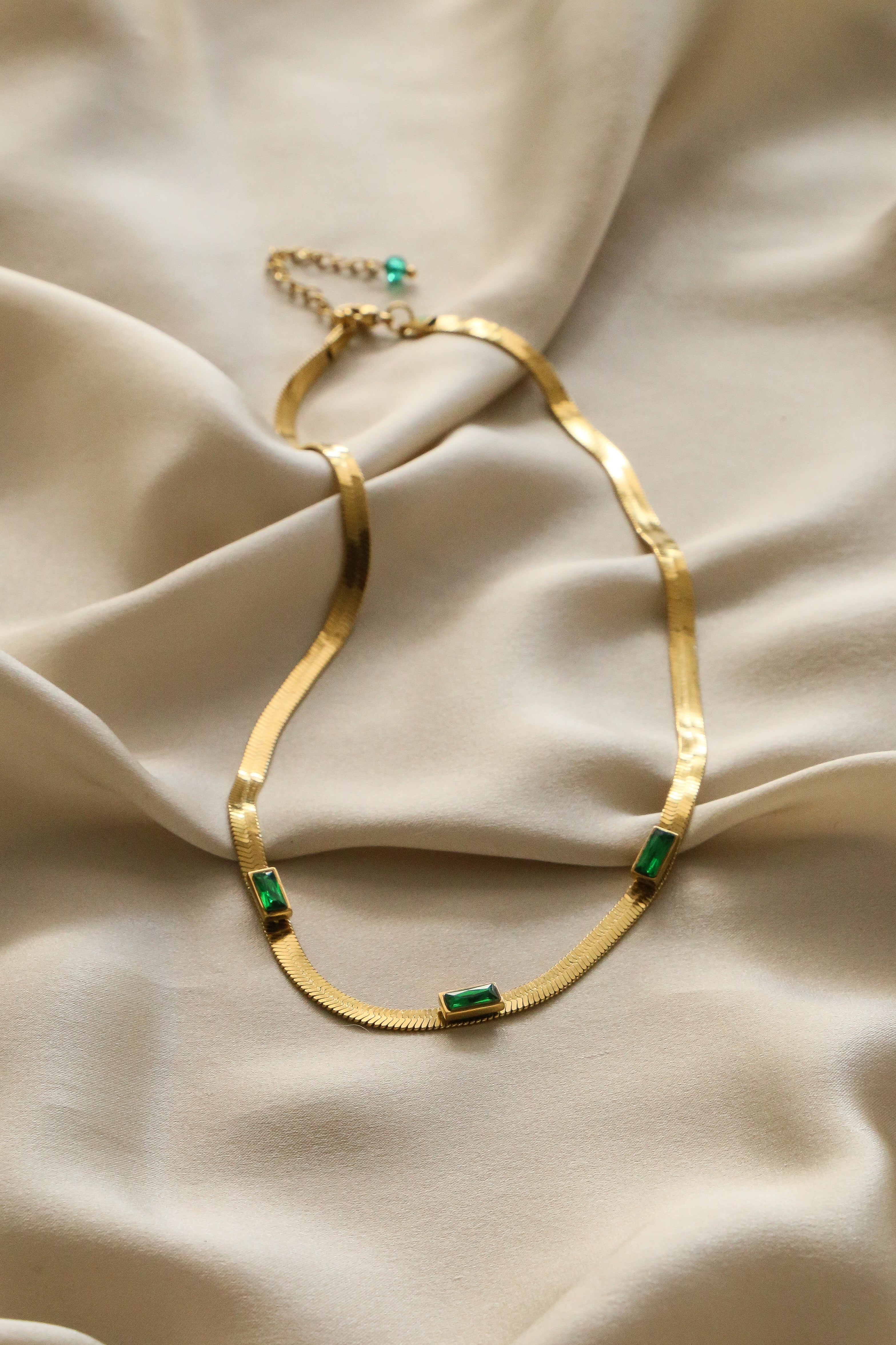 Pamela Necklace - Boutique Minimaliste has waterproof, durable, elegant and vintage inspired jewelry