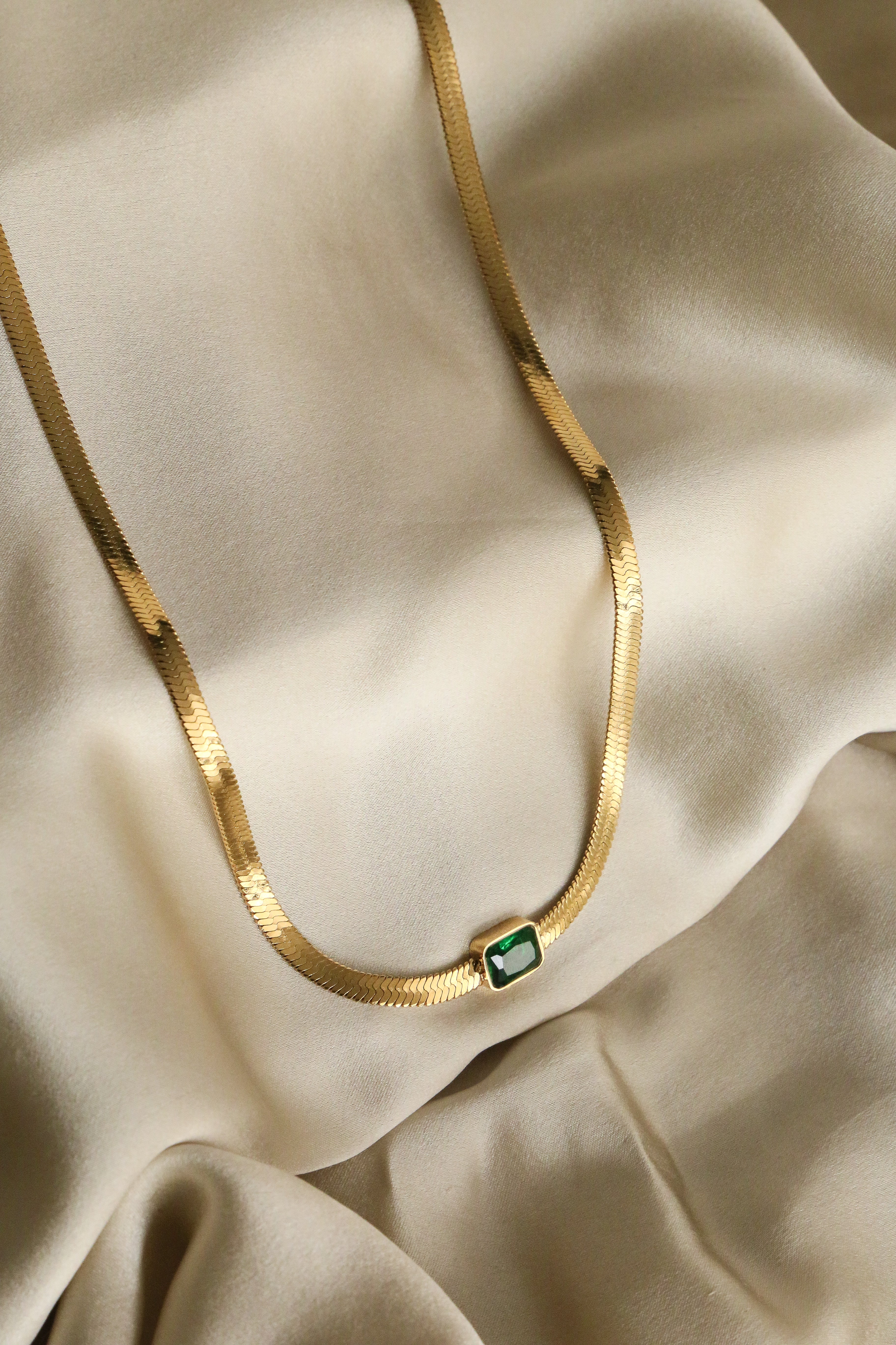 Pamela Necklace - Boutique Minimaliste has waterproof, durable, elegant and vintage inspired jewelry
