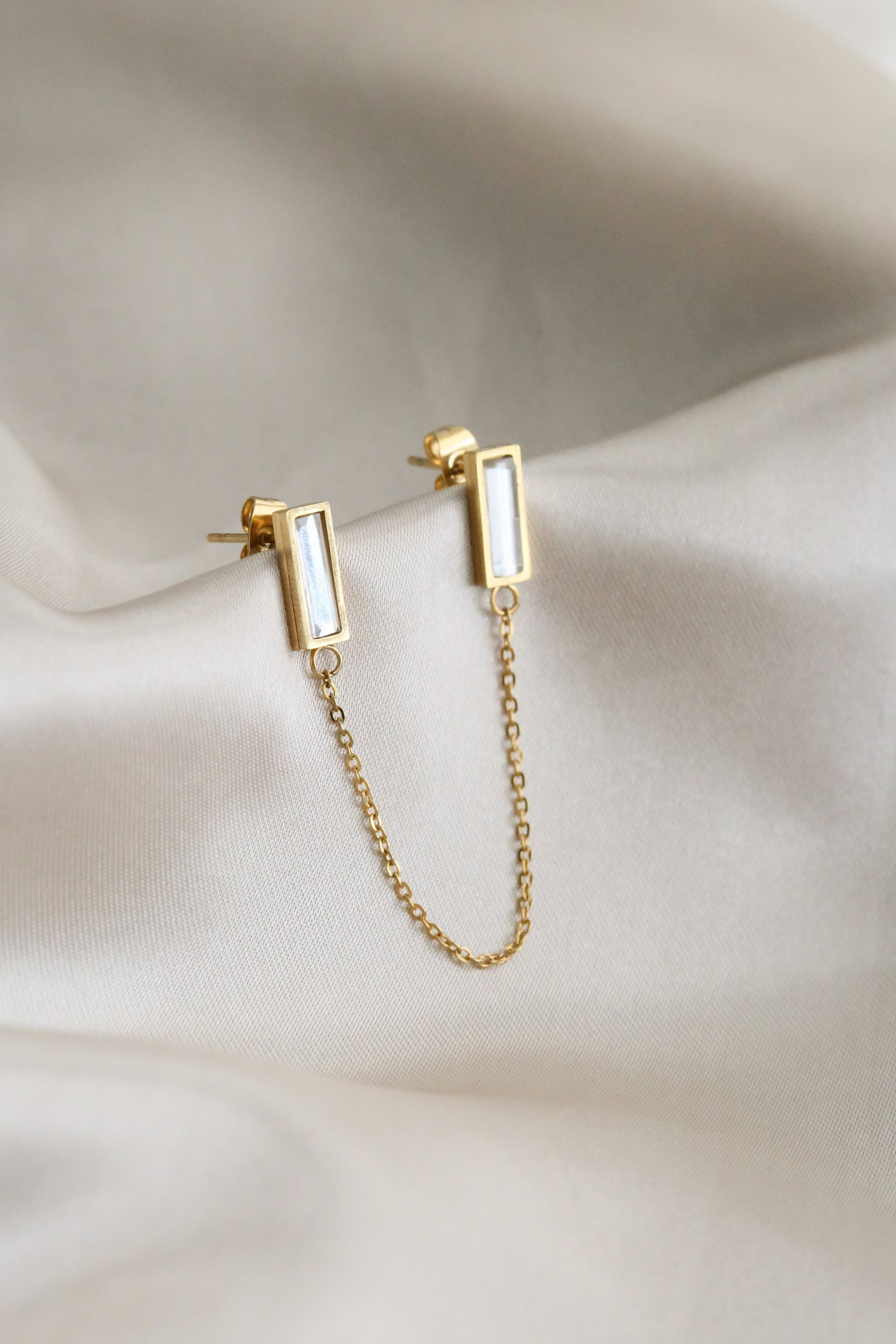 Parma Earrings - Boutique Minimaliste has waterproof, durable, elegant and vintage inspired jewelry