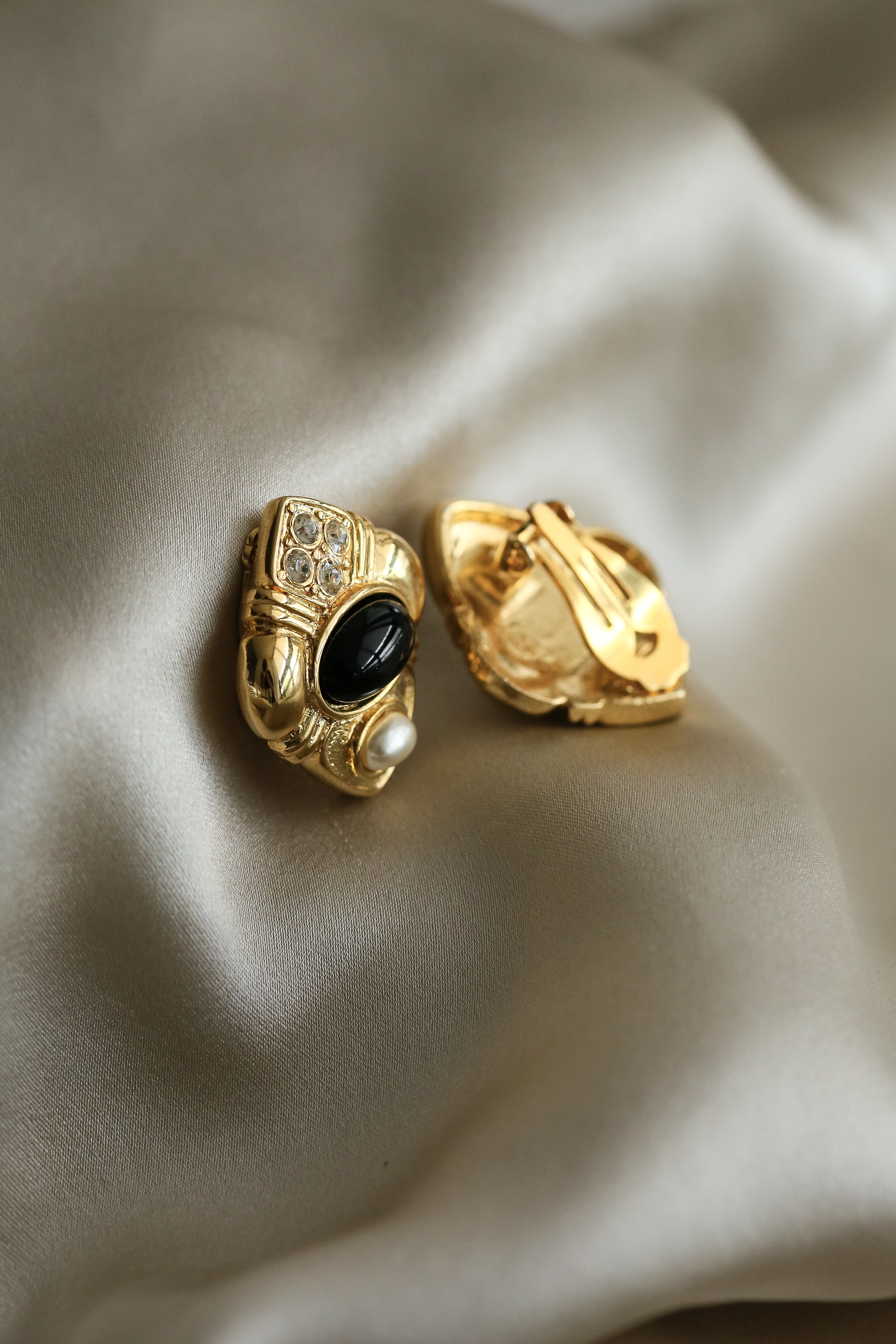 Pauline (Vintage) Earrings - Boutique Minimaliste has waterproof, durable, elegant and vintage inspired jewelry