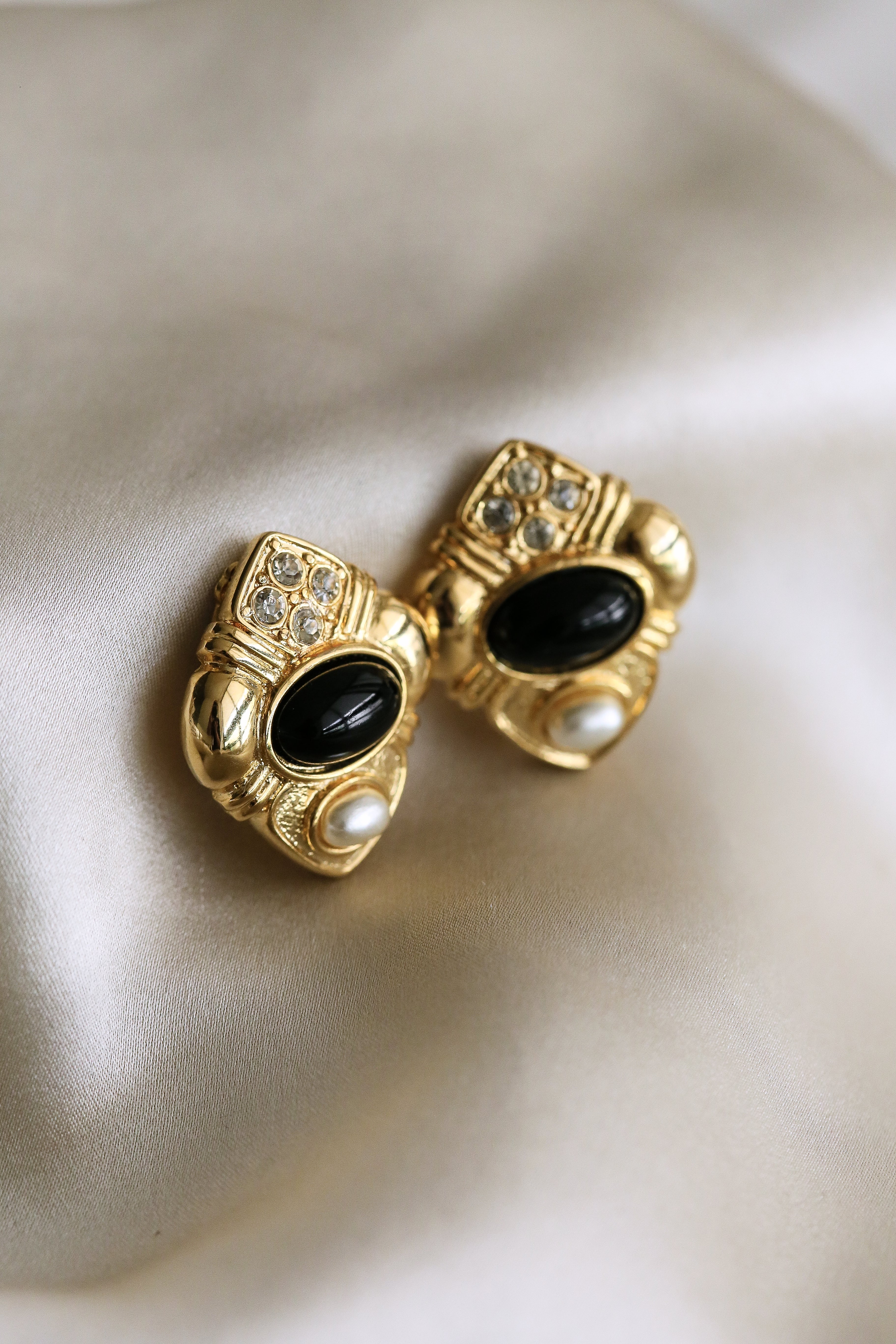 Pauline (Vintage) Earrings - Boutique Minimaliste has waterproof, durable, elegant and vintage inspired jewelry