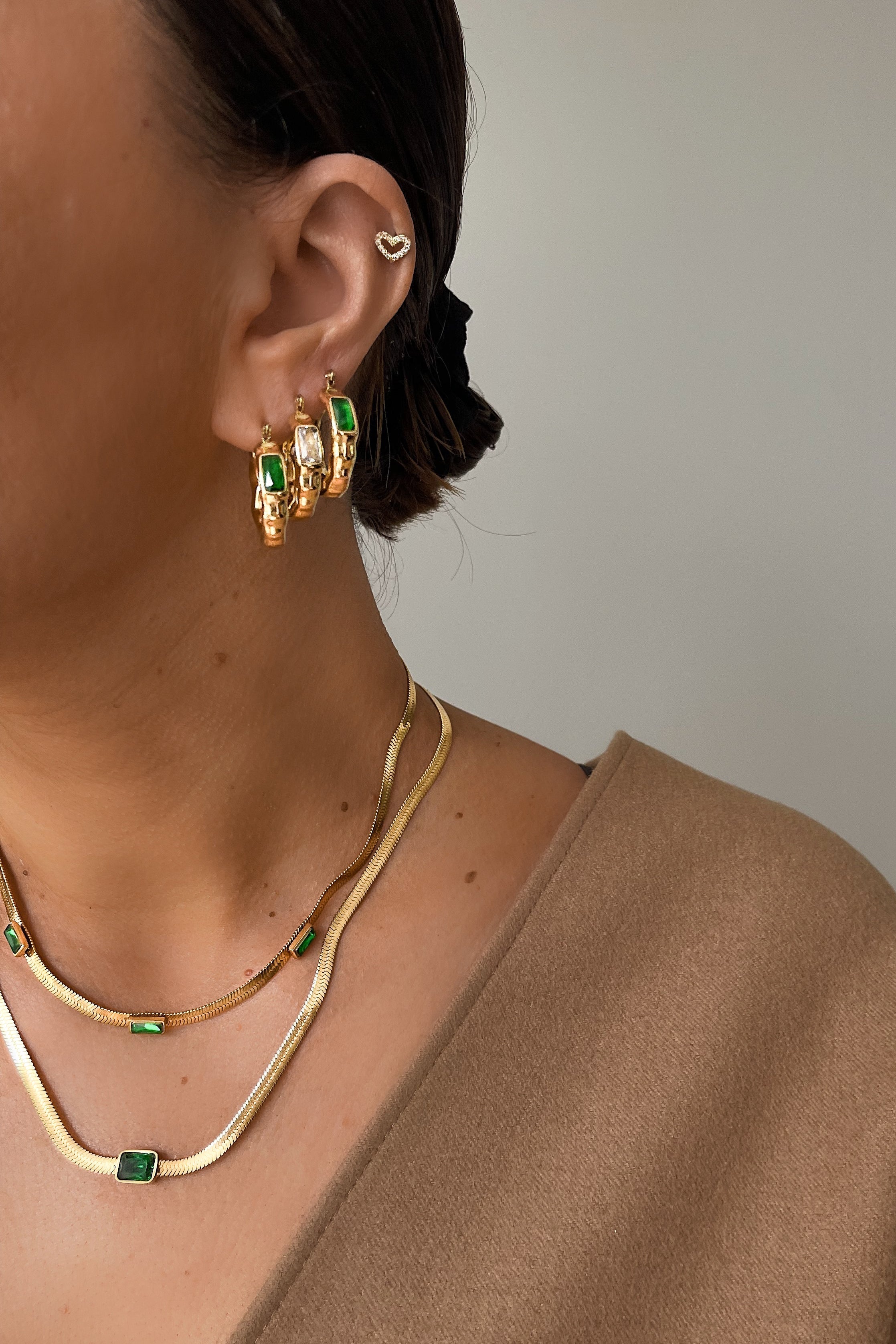 Paz Hoops - Boutique Minimaliste has waterproof, durable, elegant and vintage inspired jewelry