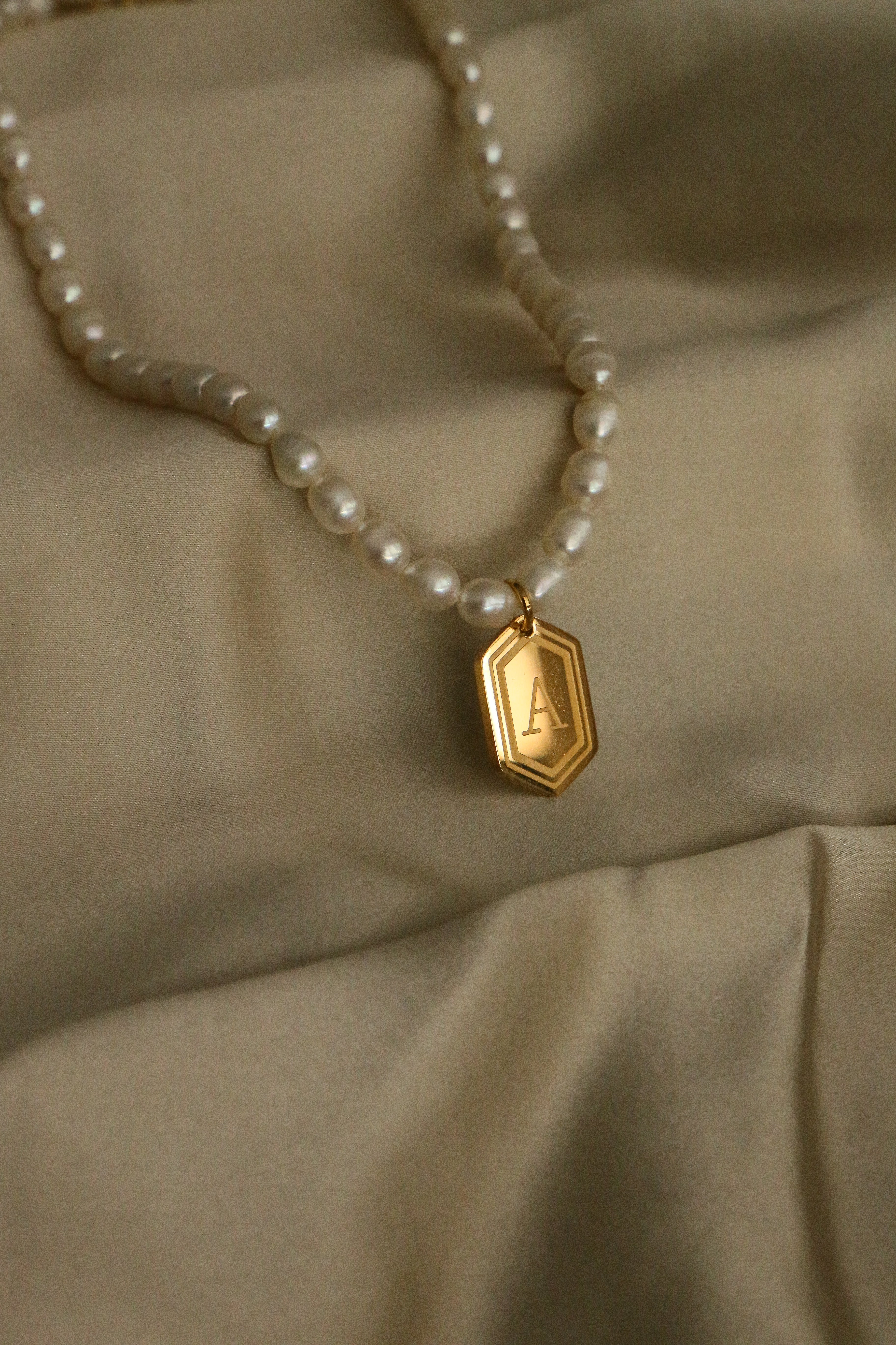 Petra Initial Necklace - Boutique Minimaliste has waterproof, durable, elegant and vintage inspired jewelry