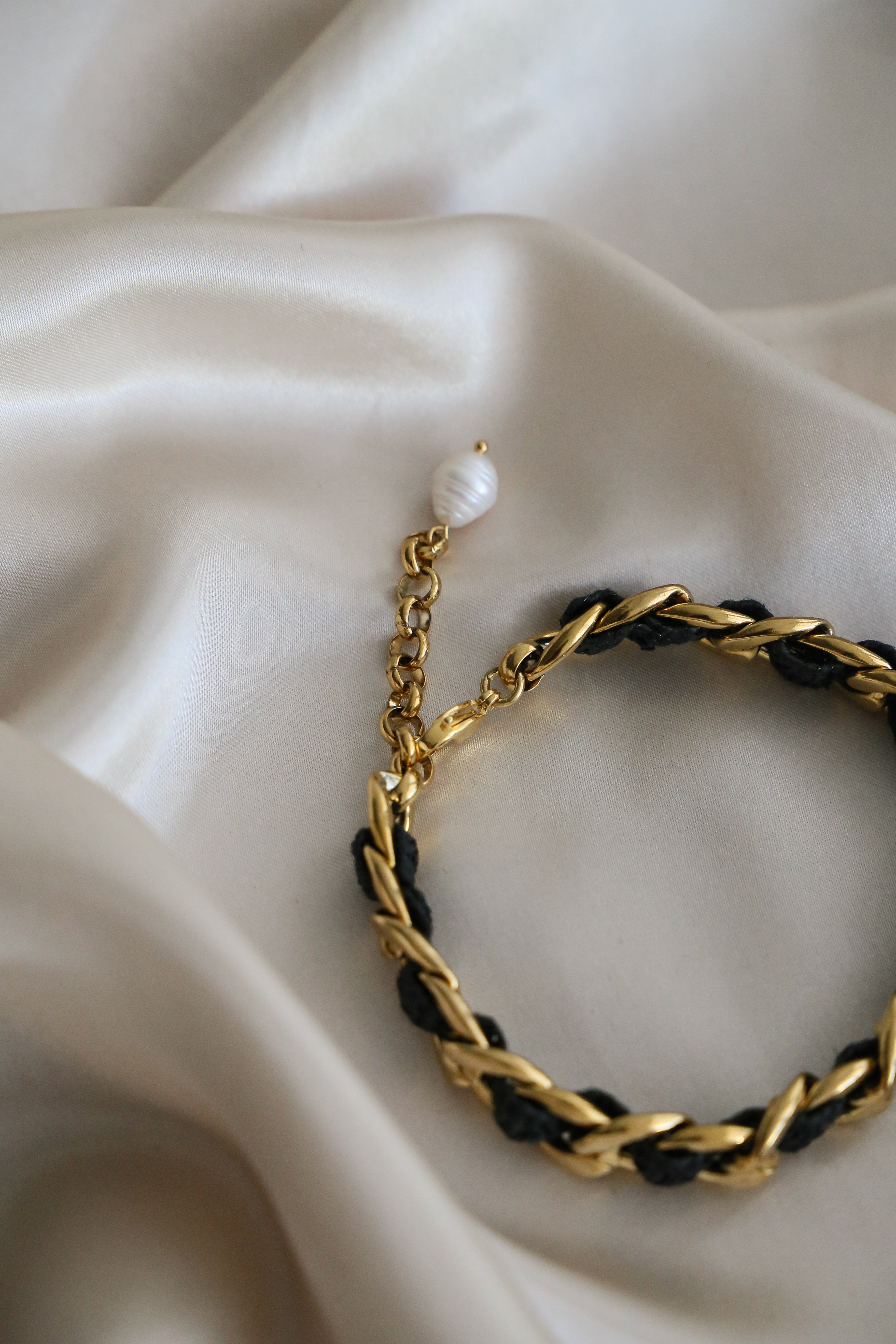 Porto Anklet - Boutique Minimaliste has waterproof, durable, elegant and vintage inspired jewelry