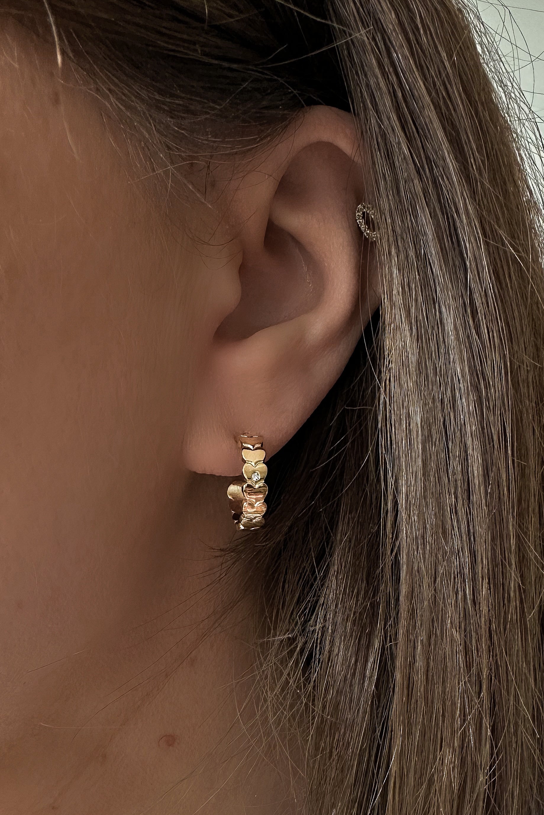 Riri Hoops - Boutique Minimaliste has waterproof, durable, elegant and vintage inspired jewelry