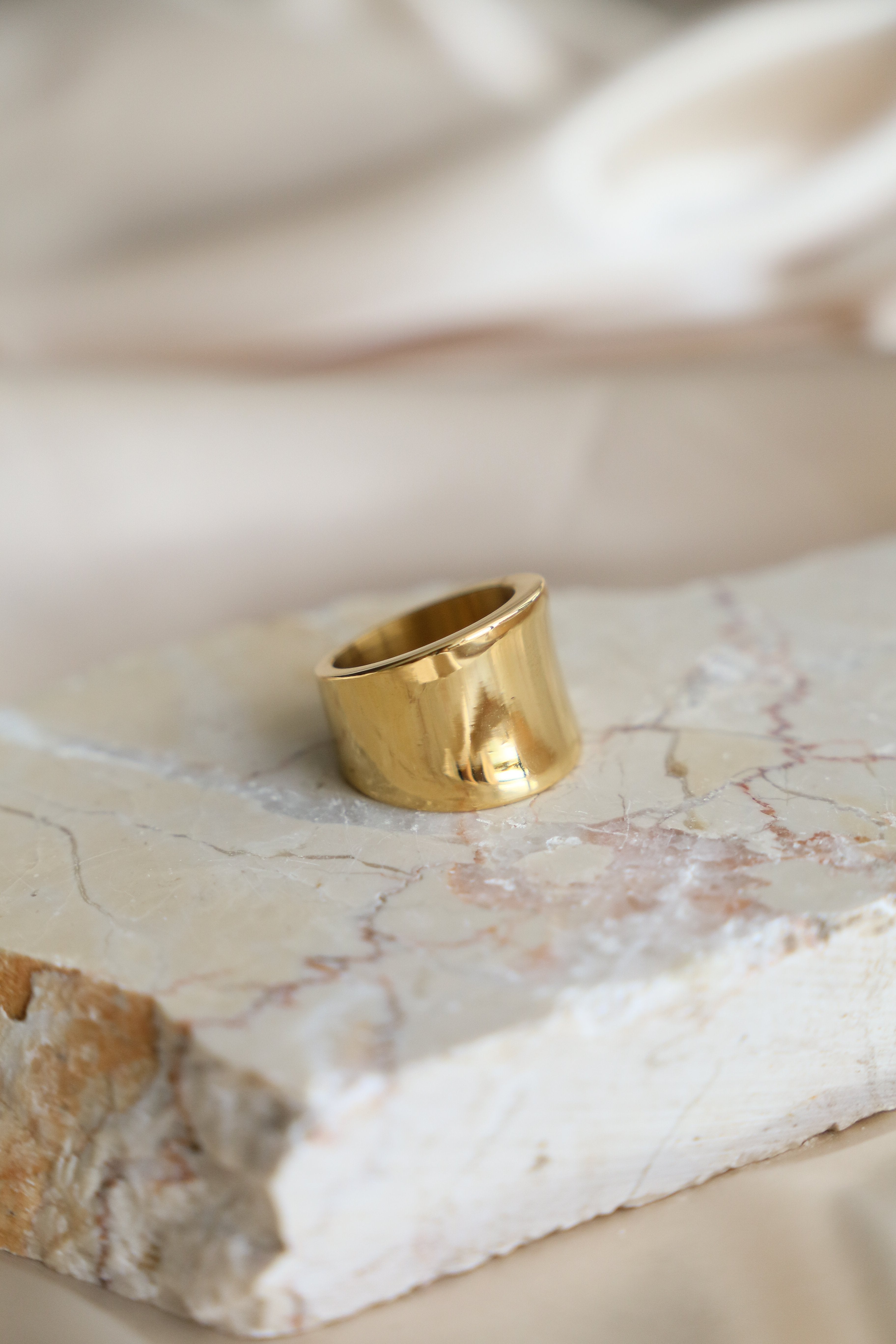 Romy Ring - Boutique Minimaliste has waterproof, durable, elegant and vintage inspired jewelry