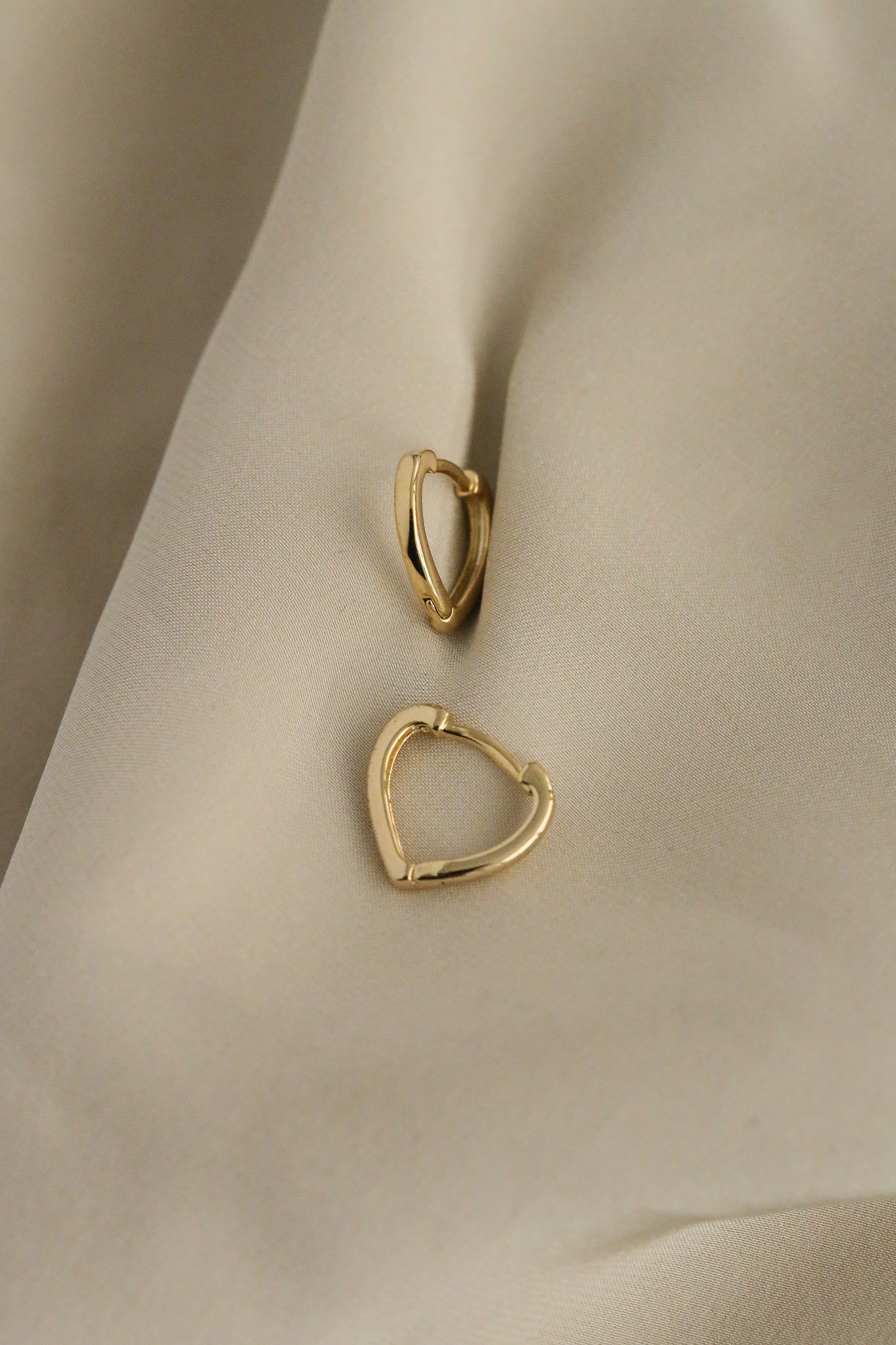 Rosa Hoops - Boutique Minimaliste has waterproof, durable, elegant and vintage inspired jewelry