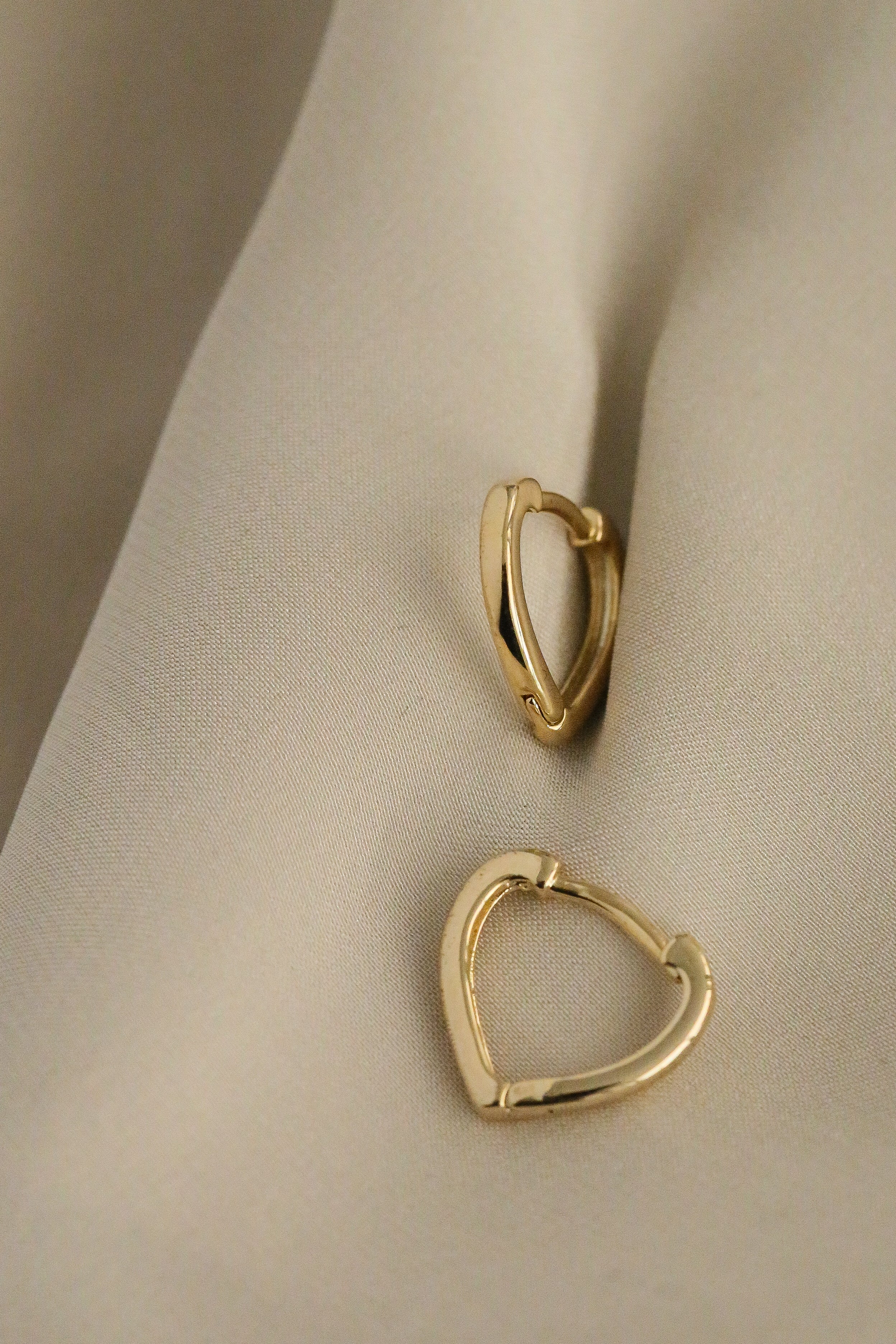 Rosa Hoops - Boutique Minimaliste has waterproof, durable, elegant and vintage inspired jewelry