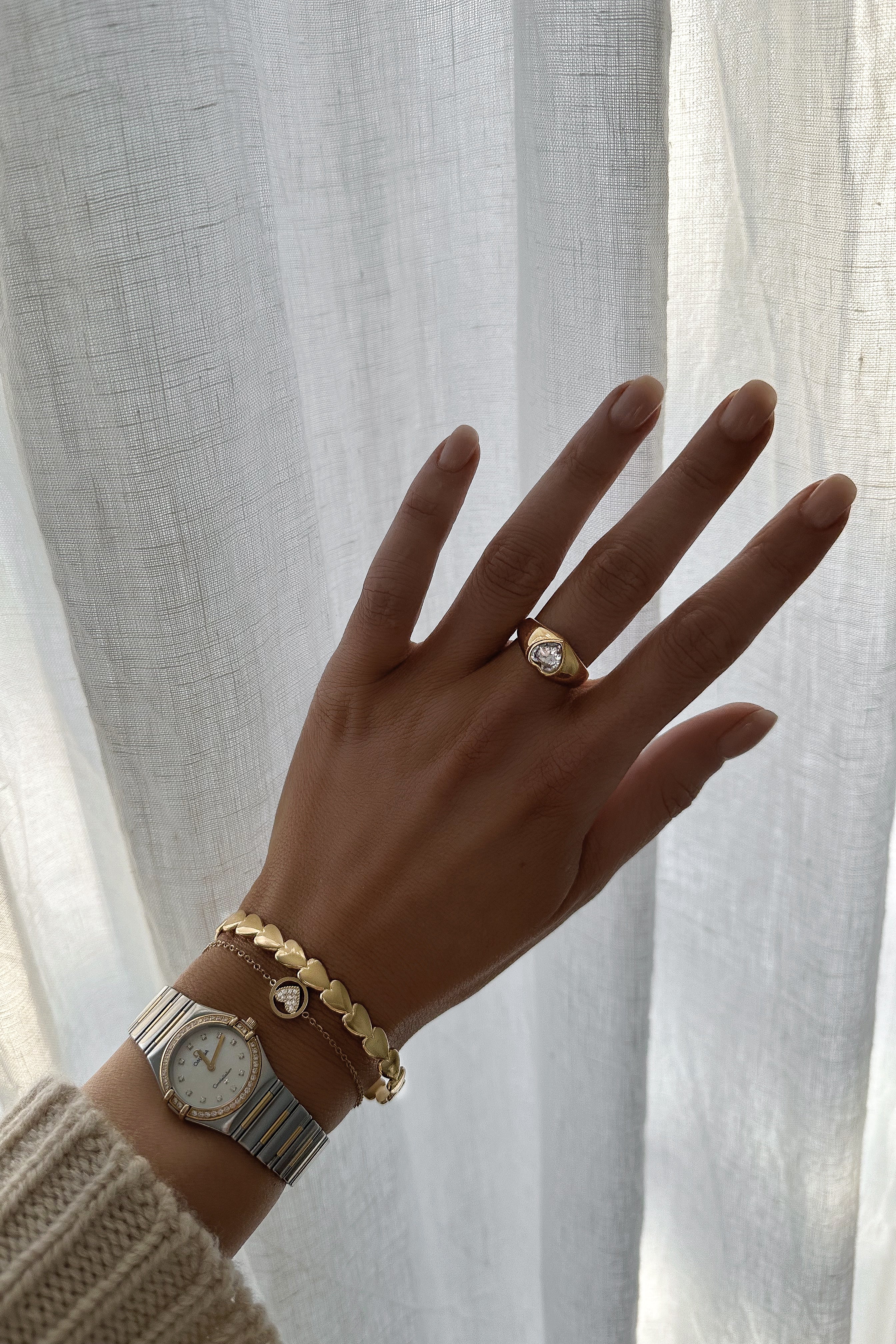 Rosie Bracelet - Boutique Minimaliste has waterproof, durable, elegant and vintage inspired jewelry