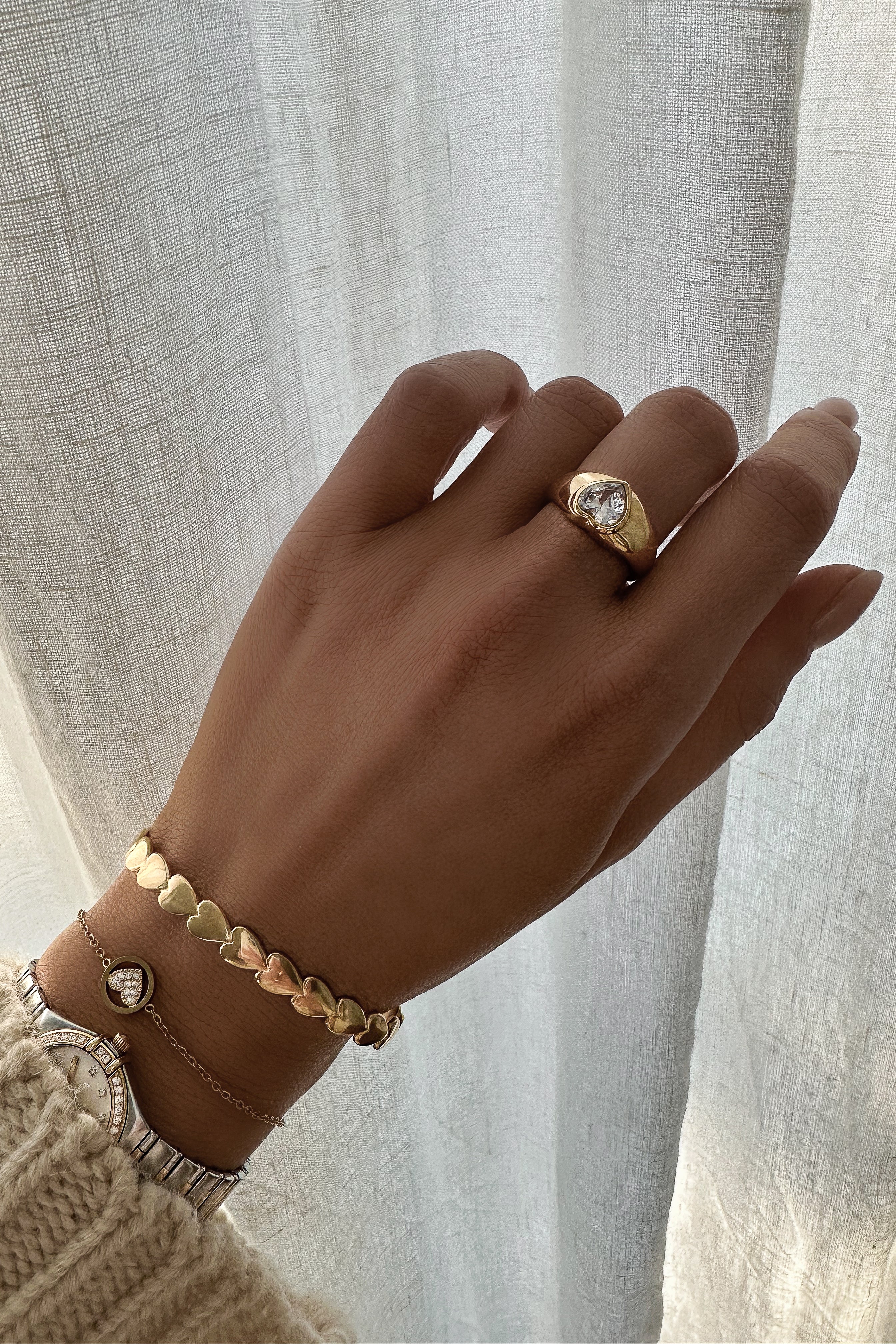 Rosie Bracelet - Boutique Minimaliste has waterproof, durable, elegant and vintage inspired jewelry