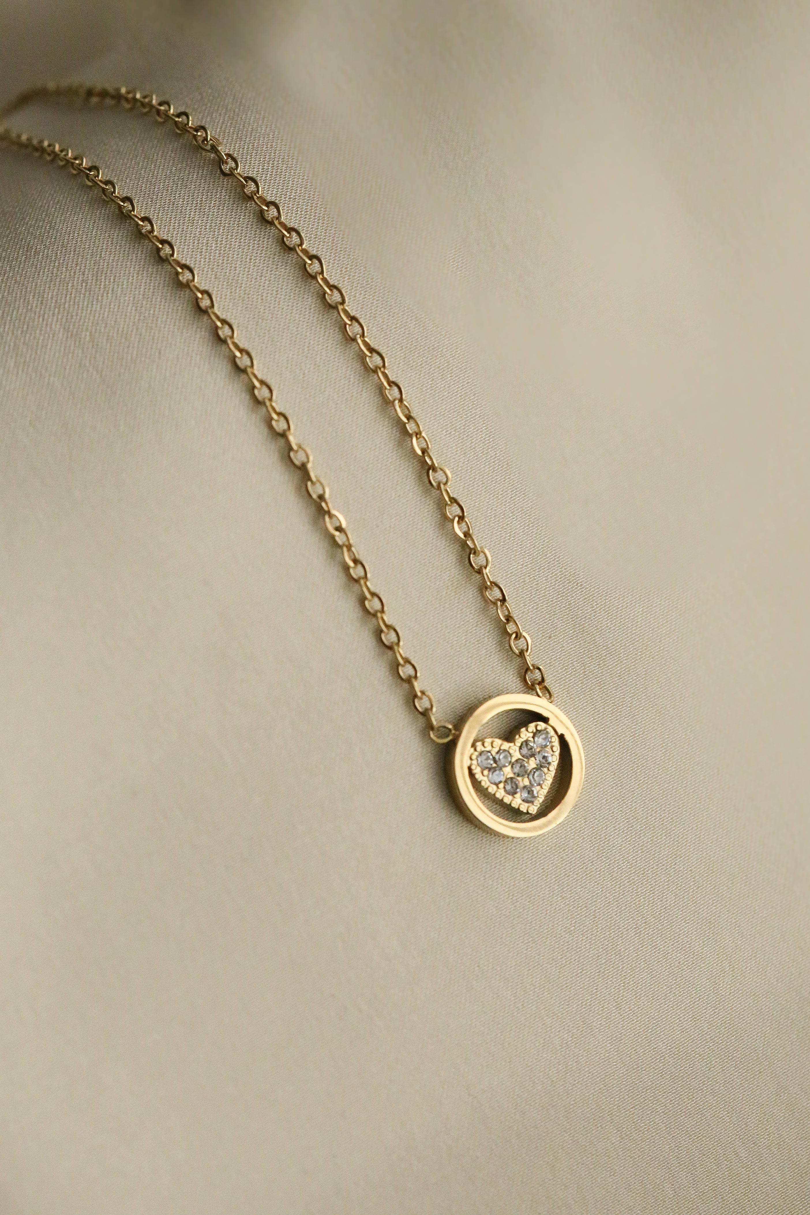 Rosie Necklace - Boutique Minimaliste has waterproof, durable, elegant and vintage inspired jewelry