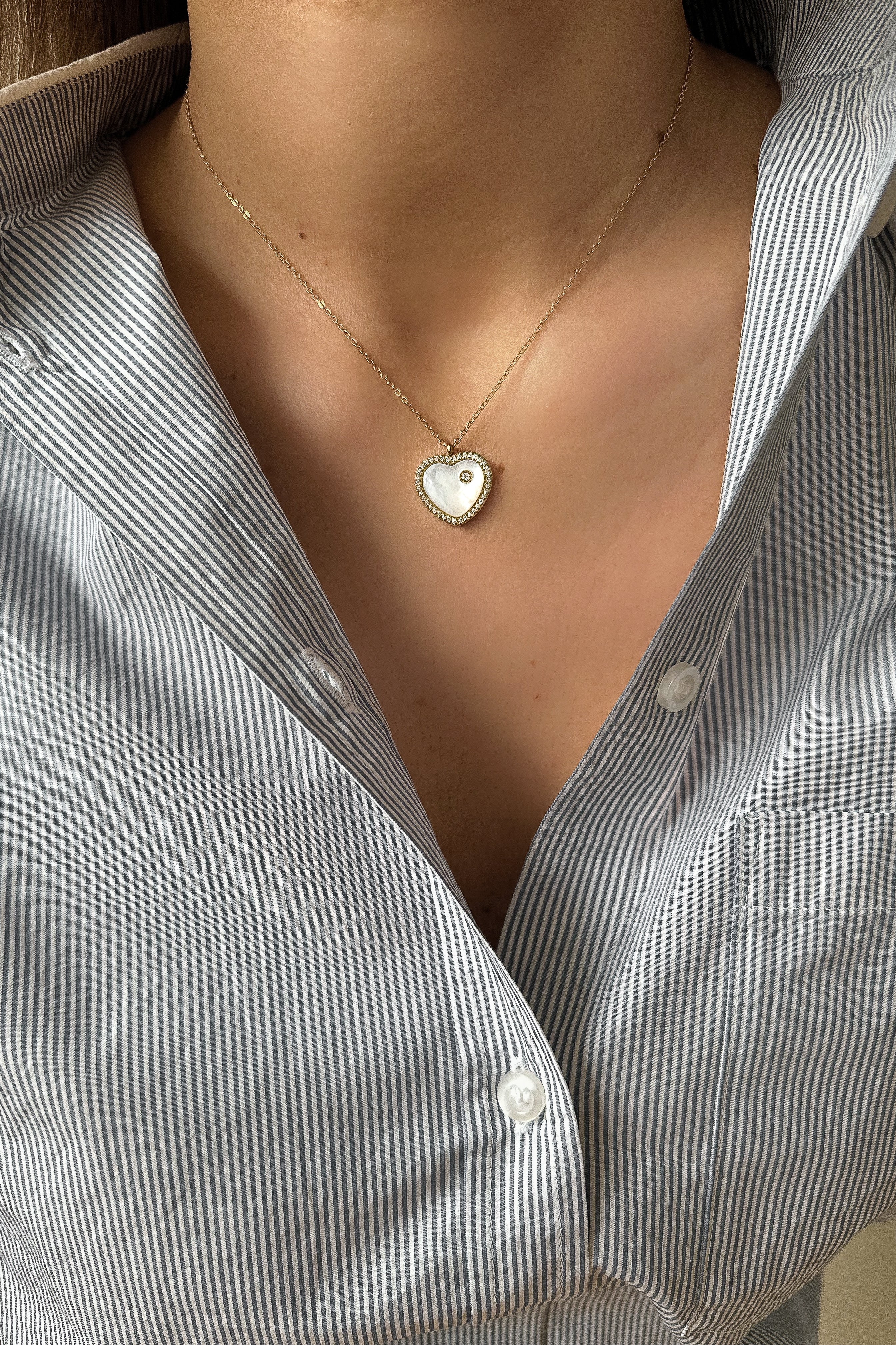 Rue Necklace - Boutique Minimaliste has waterproof, durable, elegant and vintage inspired jewelry