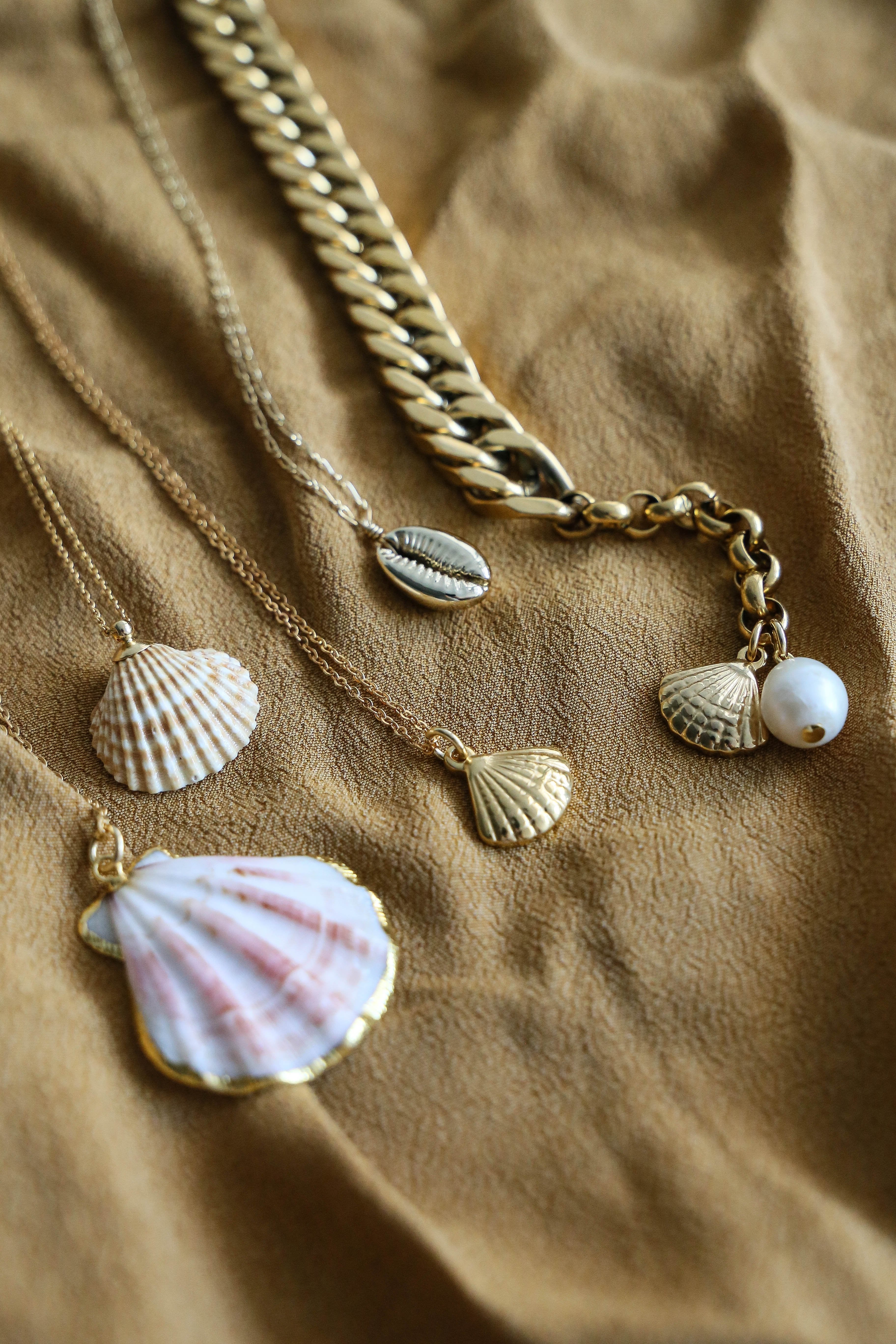 Sand Necklace - Boutique Minimaliste has waterproof, durable, elegant and vintage inspired jewelry