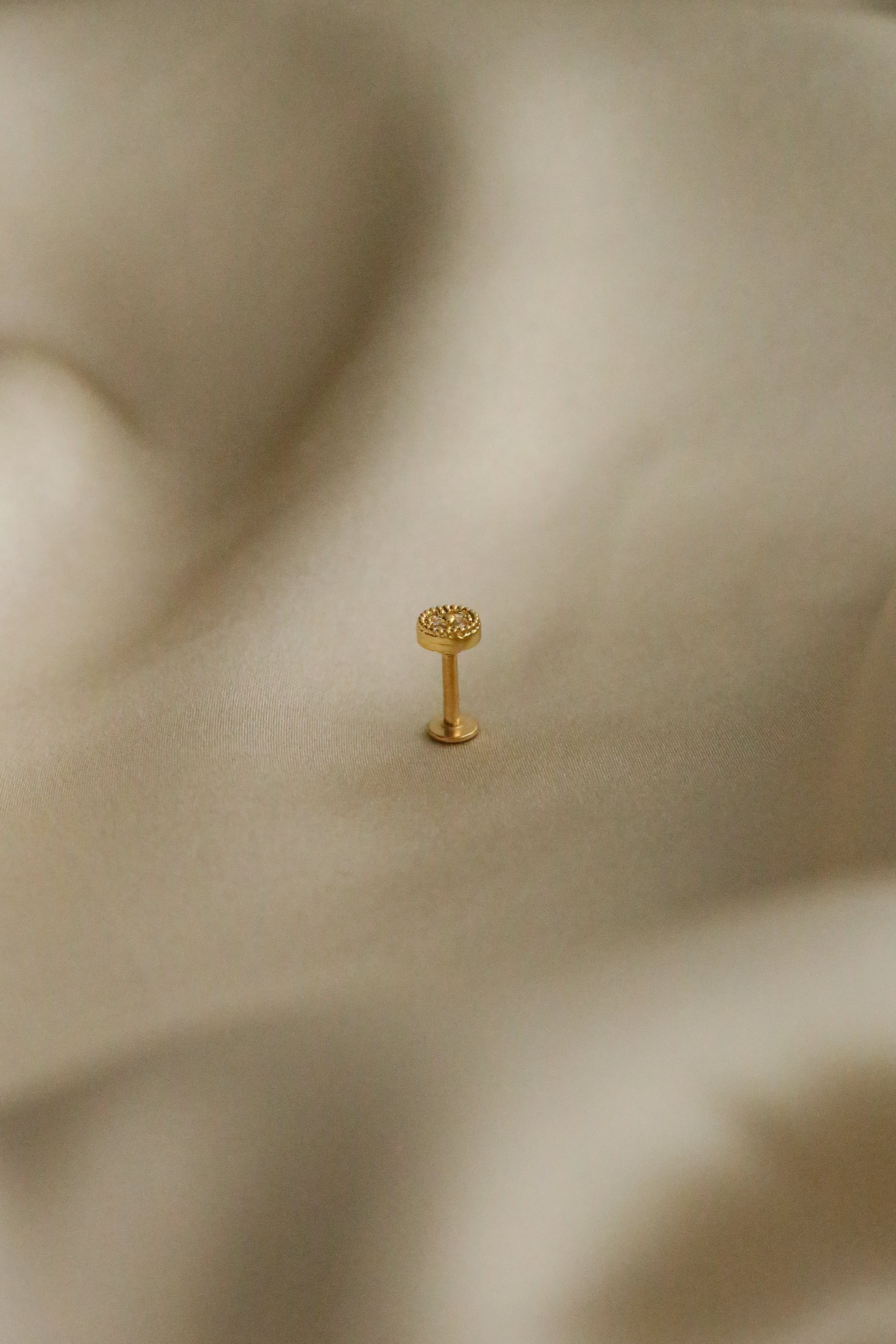 Sasha Piercing - Boutique Minimaliste has waterproof, durable, elegant and vintage inspired jewelry
