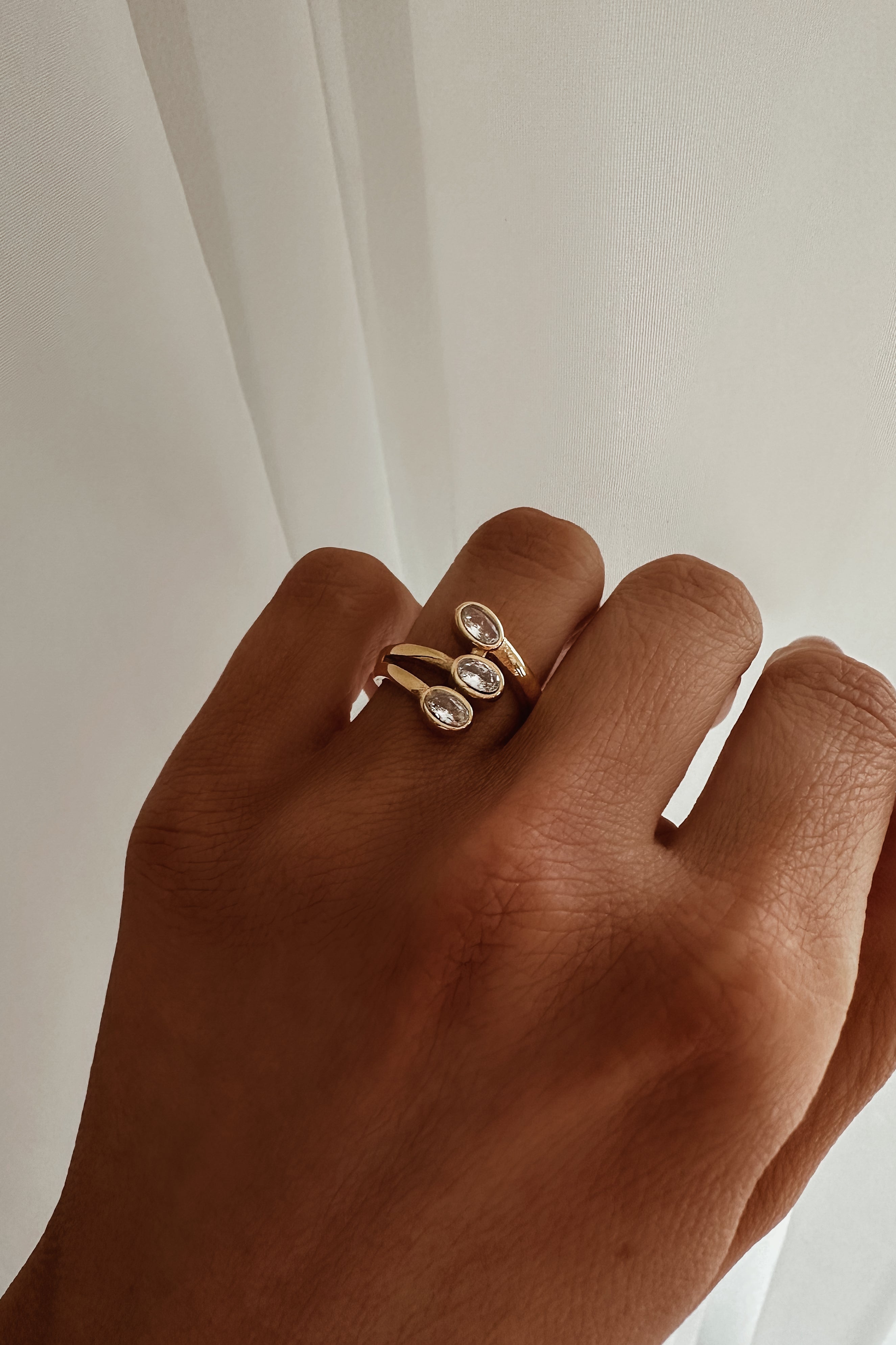 Scarlet Ring - Boutique Minimaliste has waterproof, durable, elegant and vintage inspired jewelry