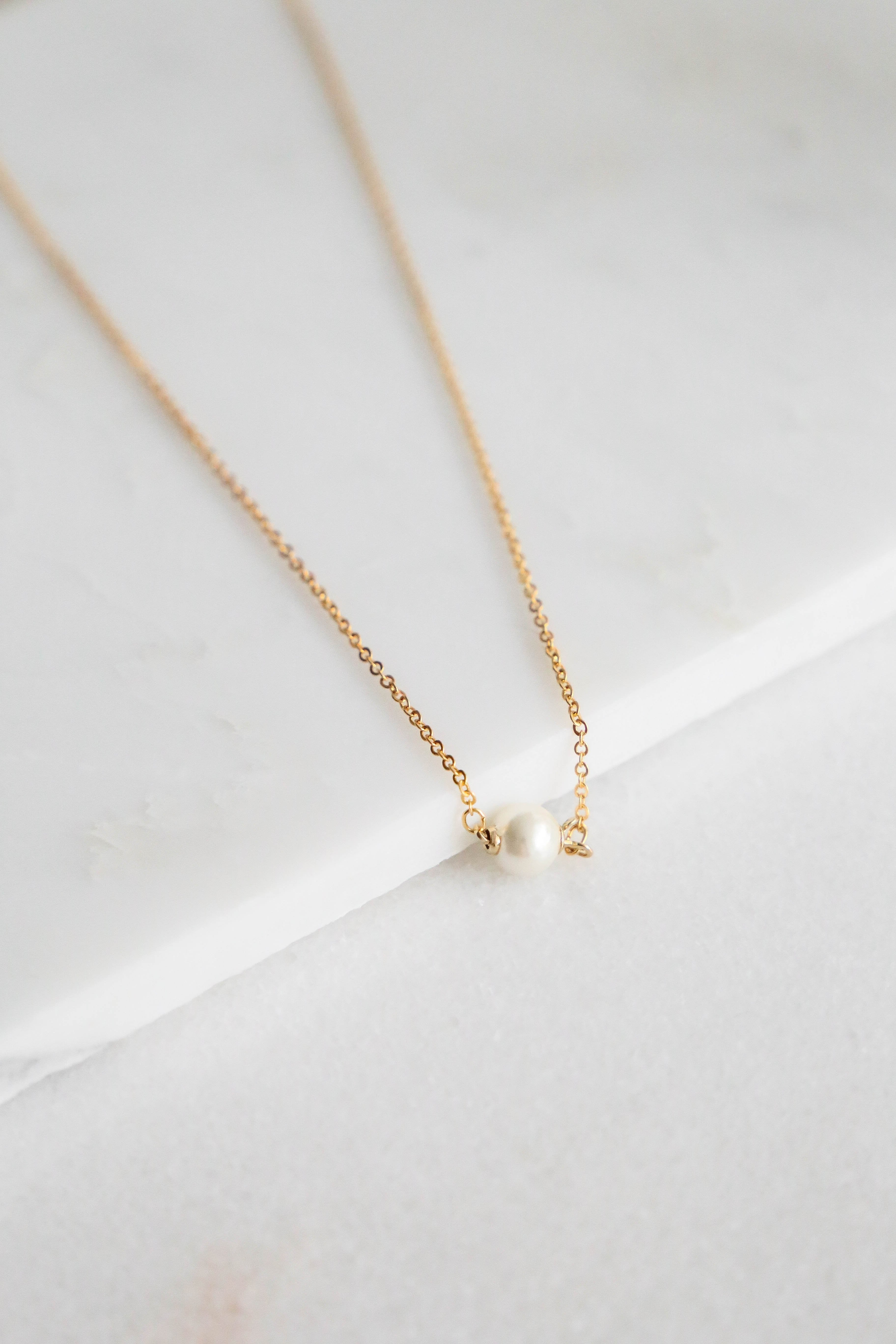 Genuine Vintage Pearl Necklace - Boutique Minimaliste has waterproof, durable, elegant and vintage inspired jewelry