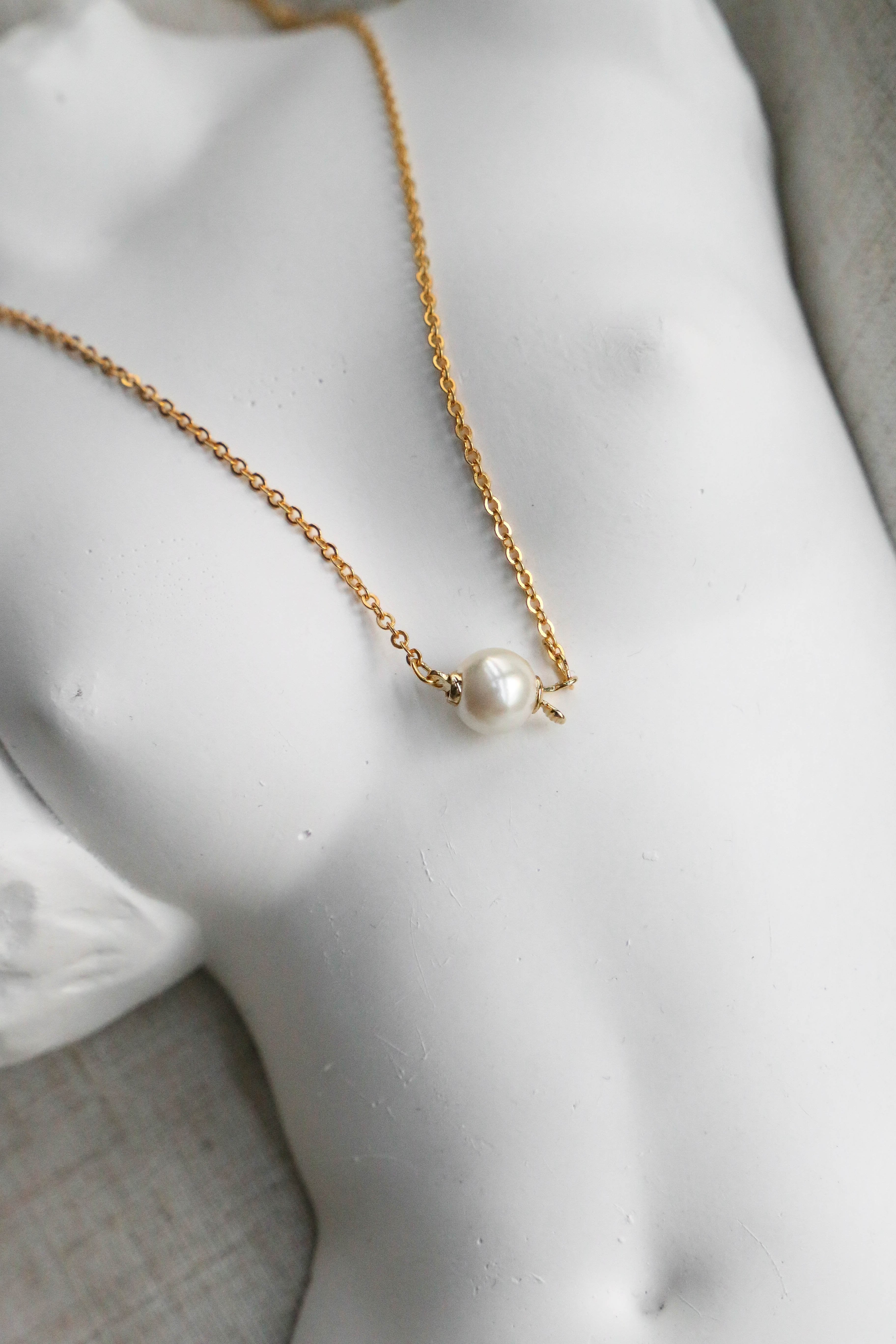 Genuine Vintage Pearl Necklace - Boutique Minimaliste has waterproof, durable, elegant and vintage inspired jewelry