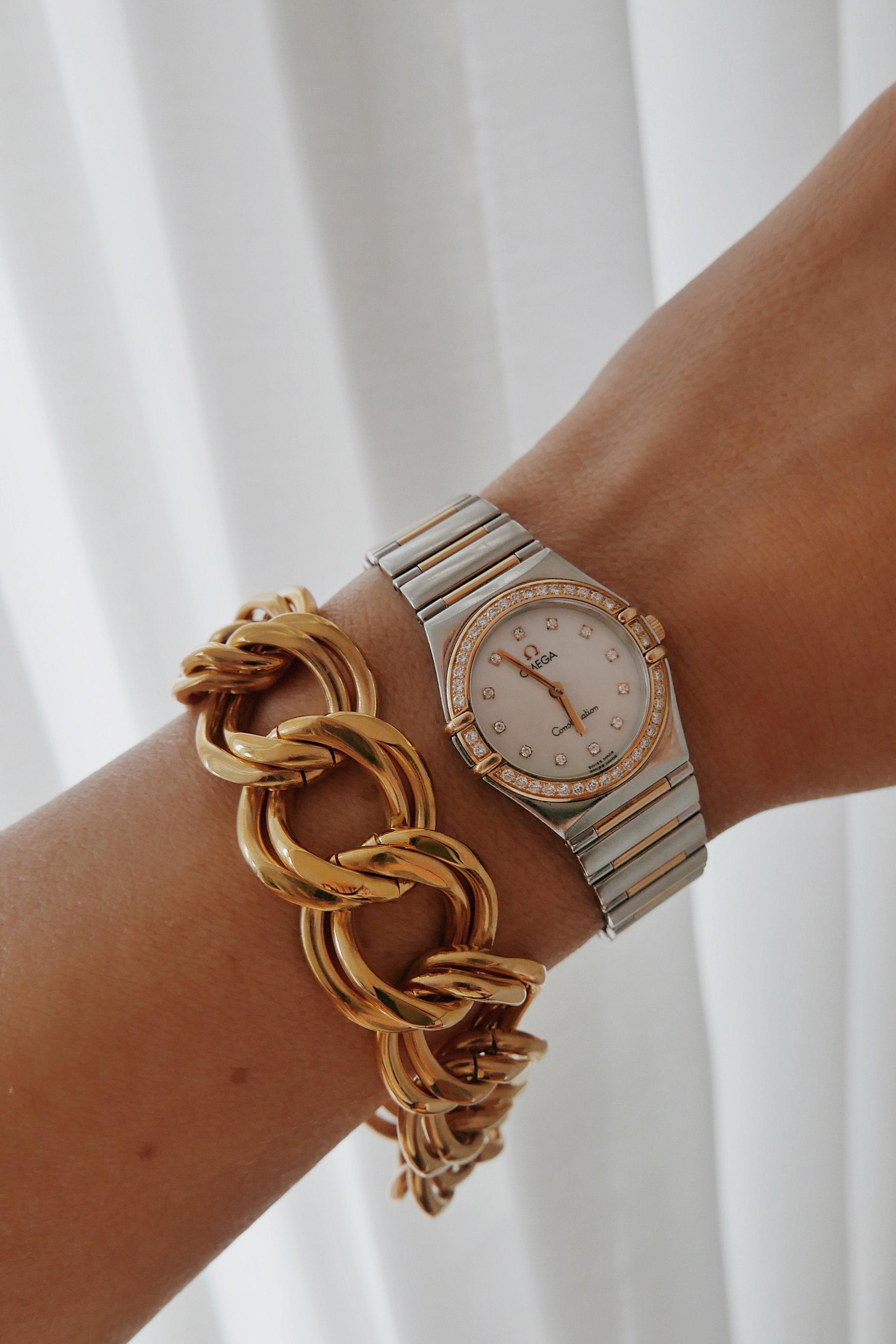 Sol Bracelet - Boutique Minimaliste has waterproof, durable, elegant and vintage inspired jewelry