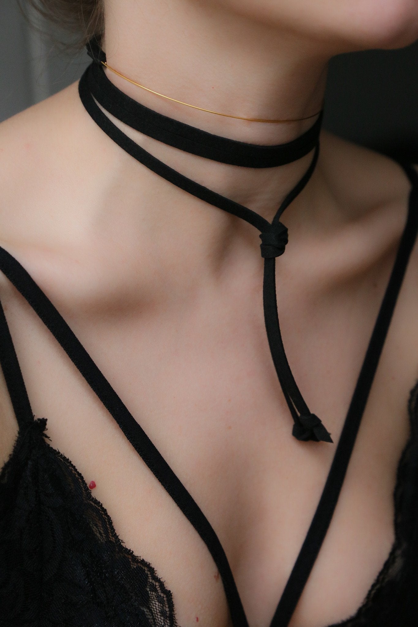 Suede Classic Choker - Boutique Minimaliste has waterproof, durable, elegant and vintage inspired jewelry