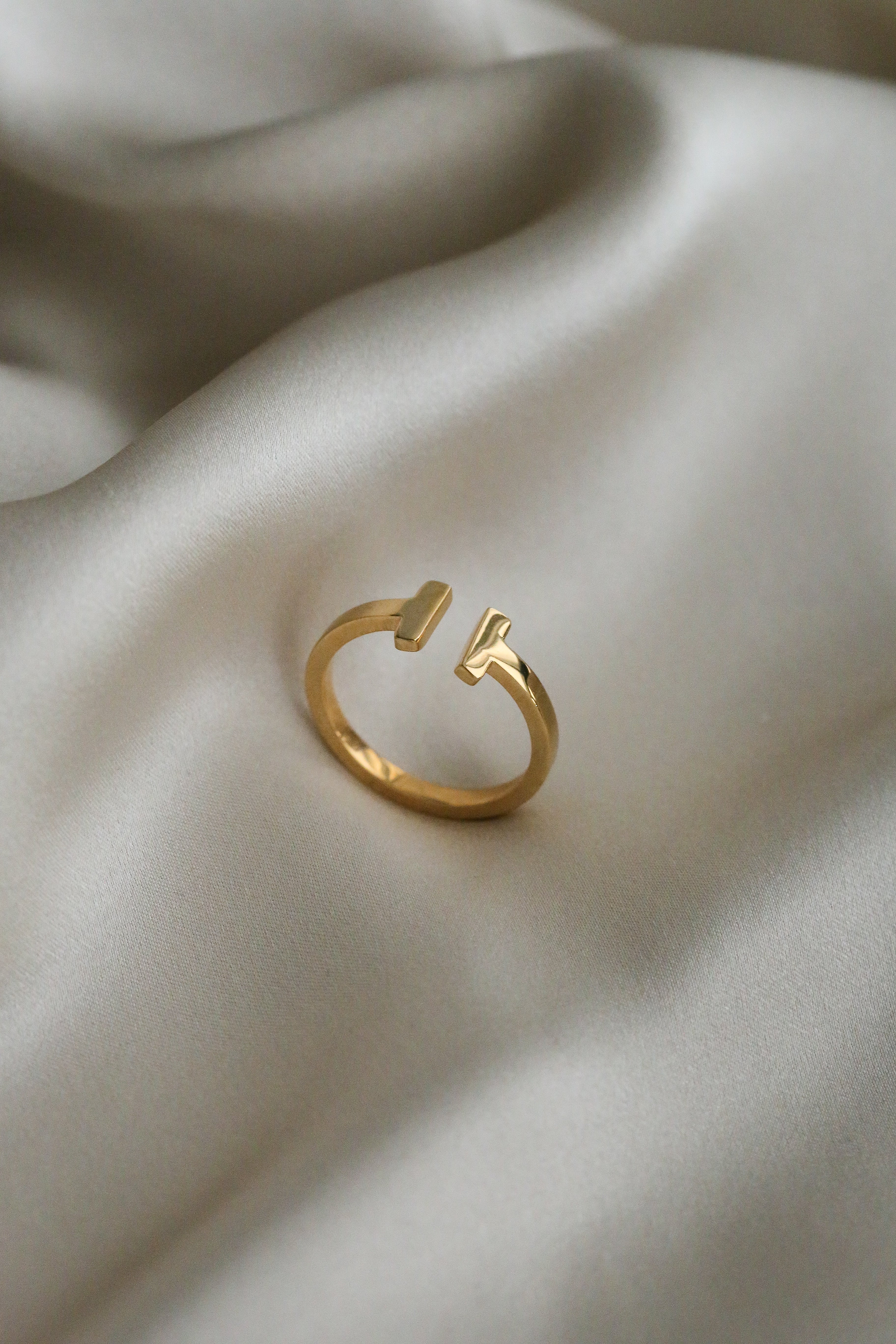 T Ring - has waterproof, durable, elegant and vintage inspired jewelry
