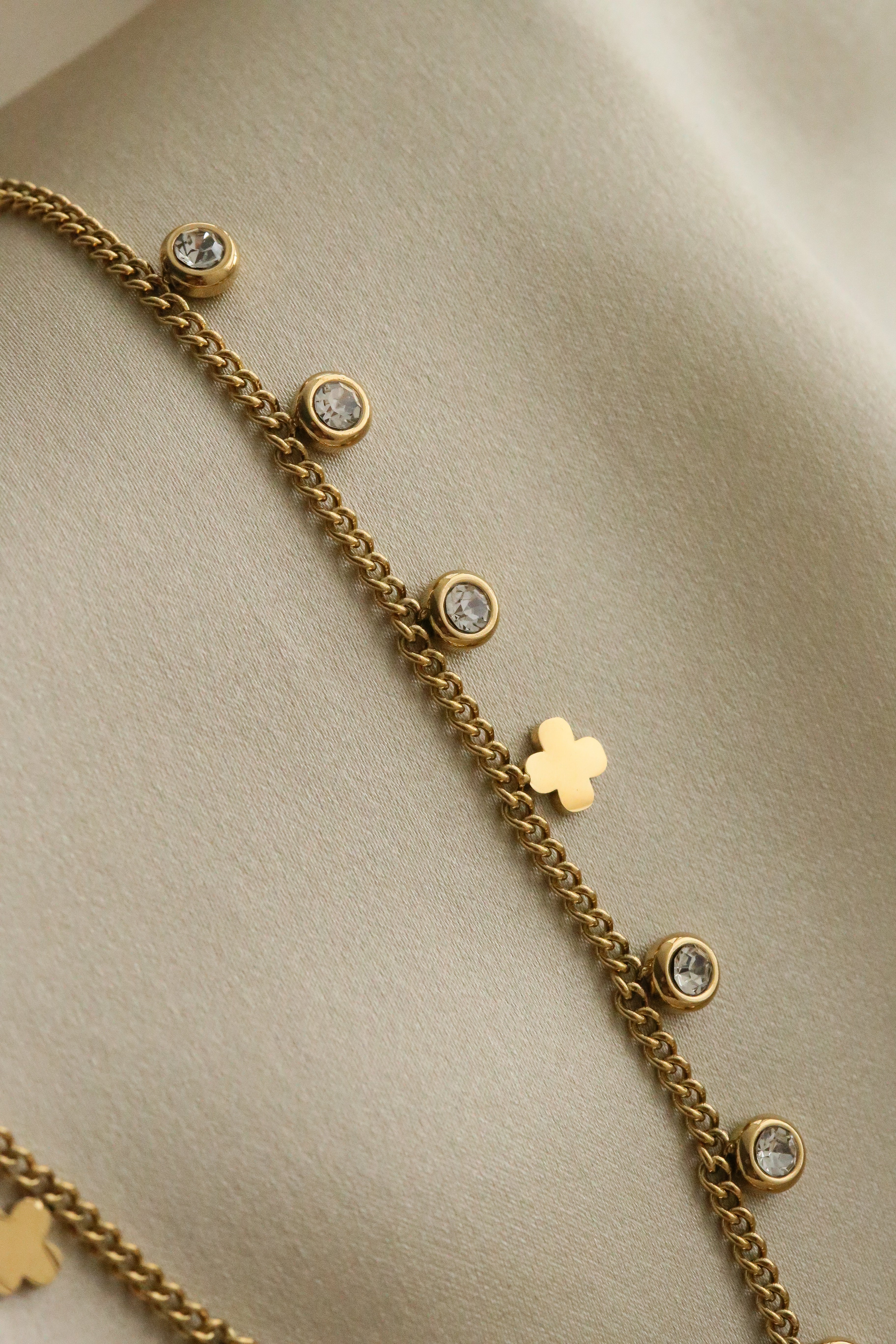 Tamara Necklace - Boutique Minimaliste has waterproof, durable, elegant and vintage inspired jewelry