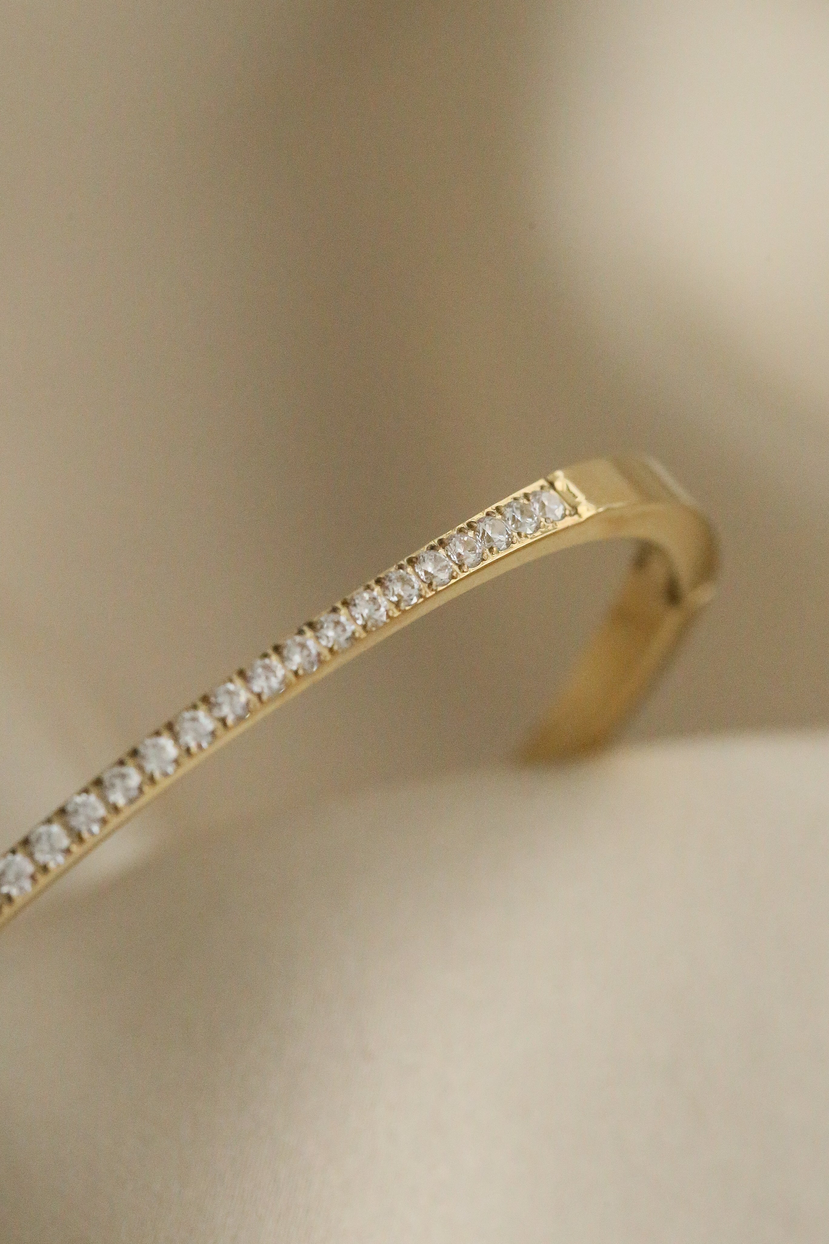 Tara Cuff - Boutique Minimaliste has waterproof, durable, elegant and vintage inspired jewelry