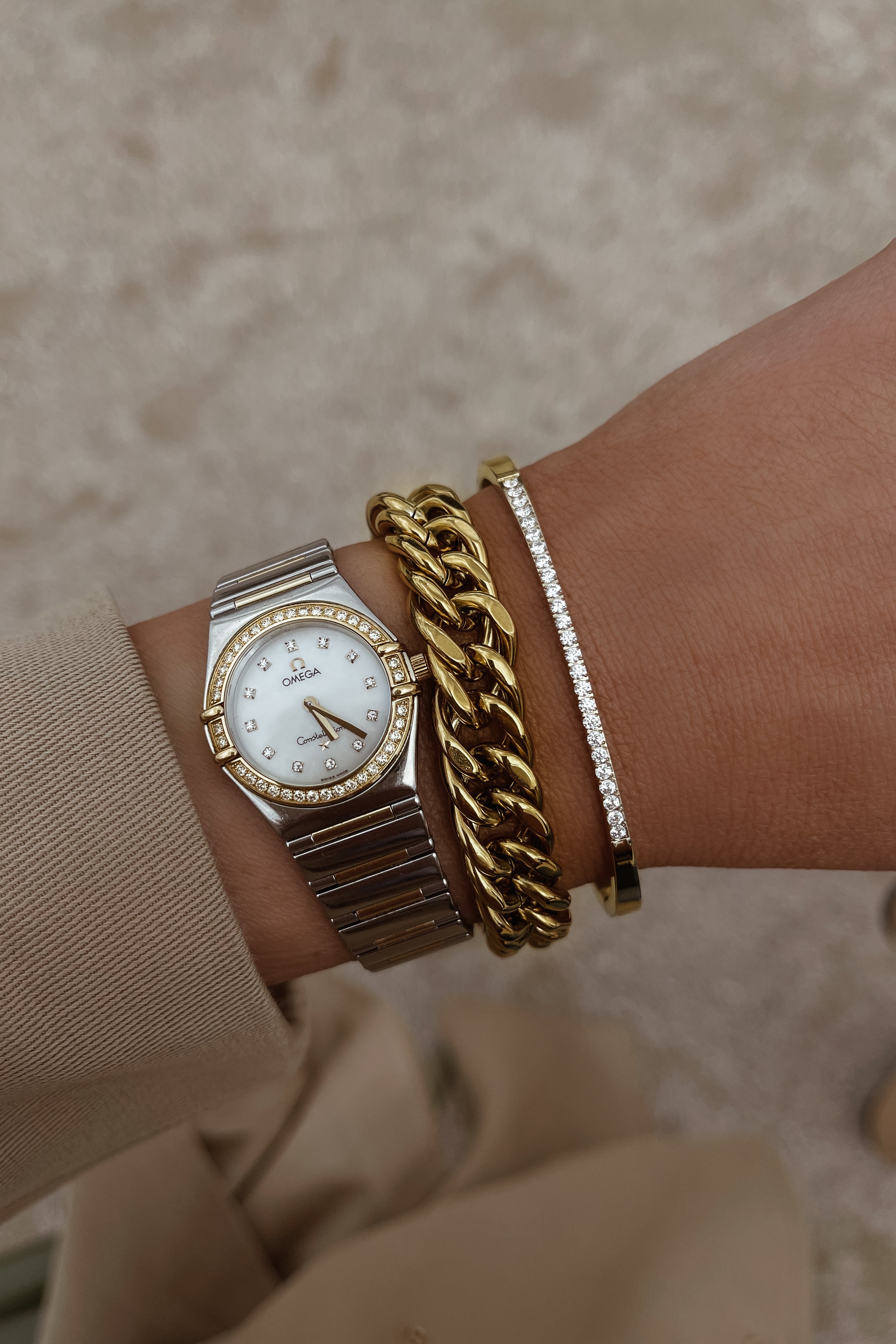 Tara Cuff - Boutique Minimaliste has waterproof, durable, elegant and vintage inspired jewelry