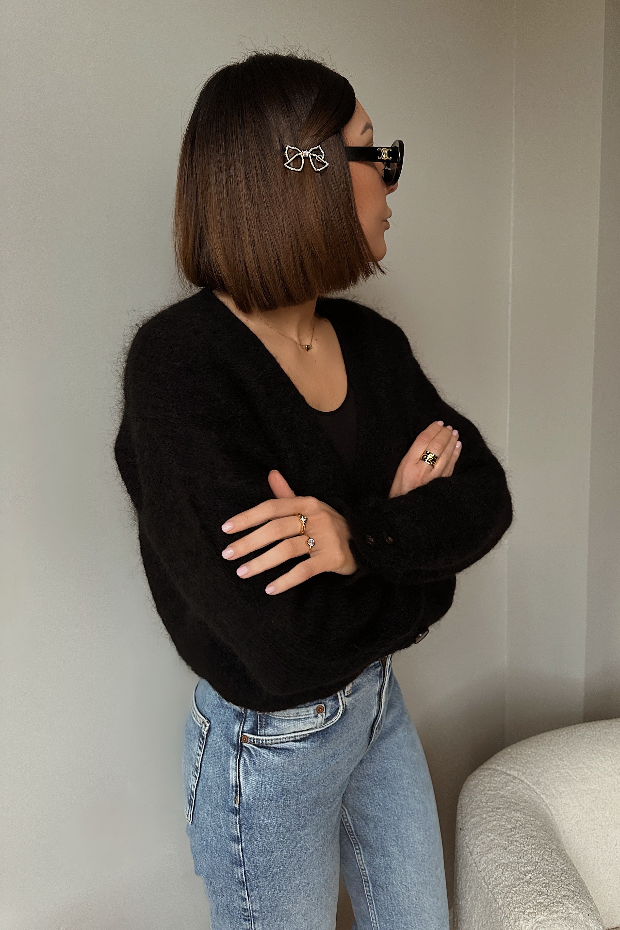 The Heart - Bow Pearls Hair Clip - Boutique Minimaliste has waterproof, durable, elegant and vintage inspired jewelry