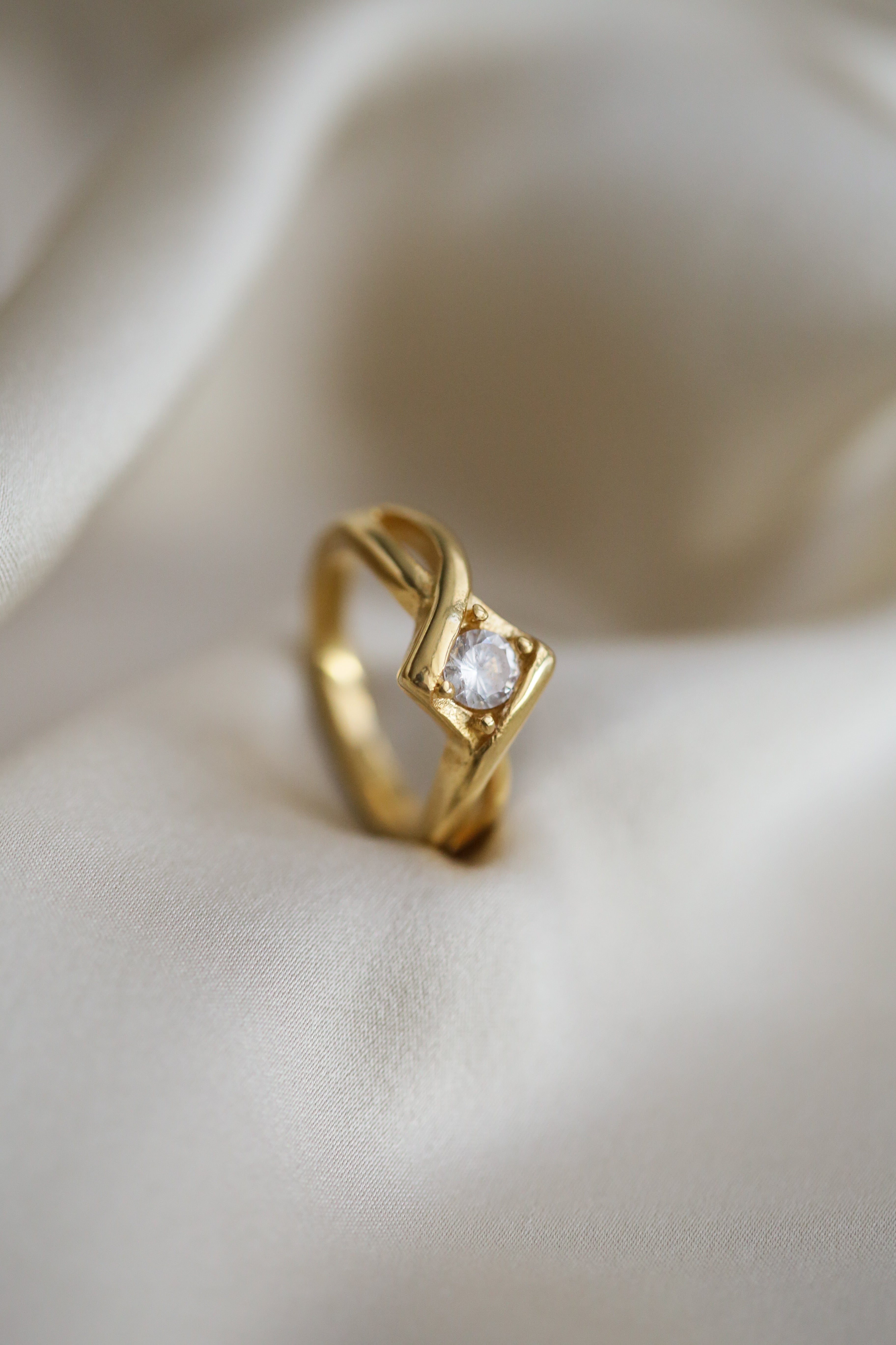 The Heart - Cubic Zirconia Ring - Boutique Minimaliste has waterproof, durable, elegant and vintage inspired jewelry