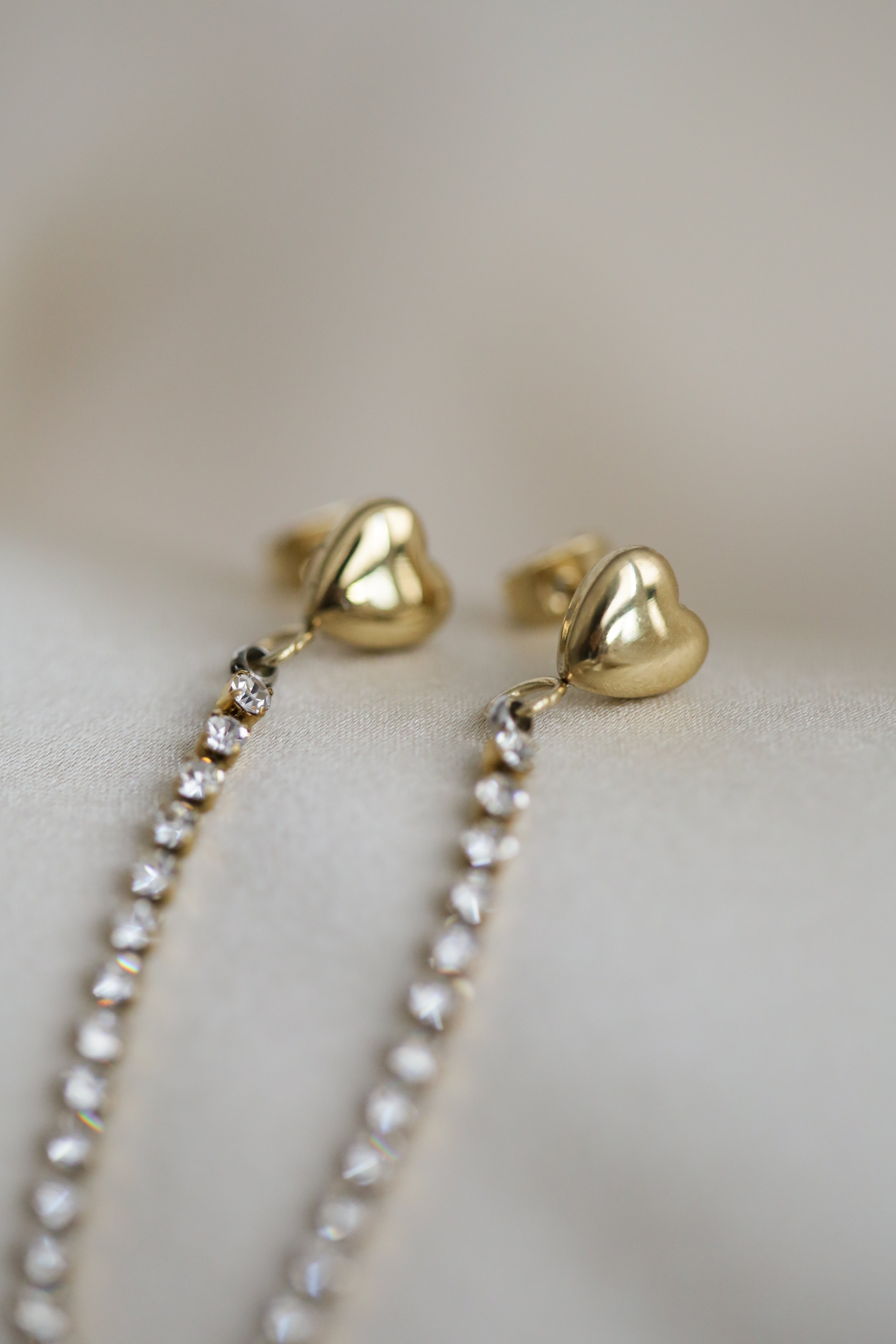 The Heart - Double Studs - Boutique Minimaliste has waterproof, durable, elegant and vintage inspired jewelry