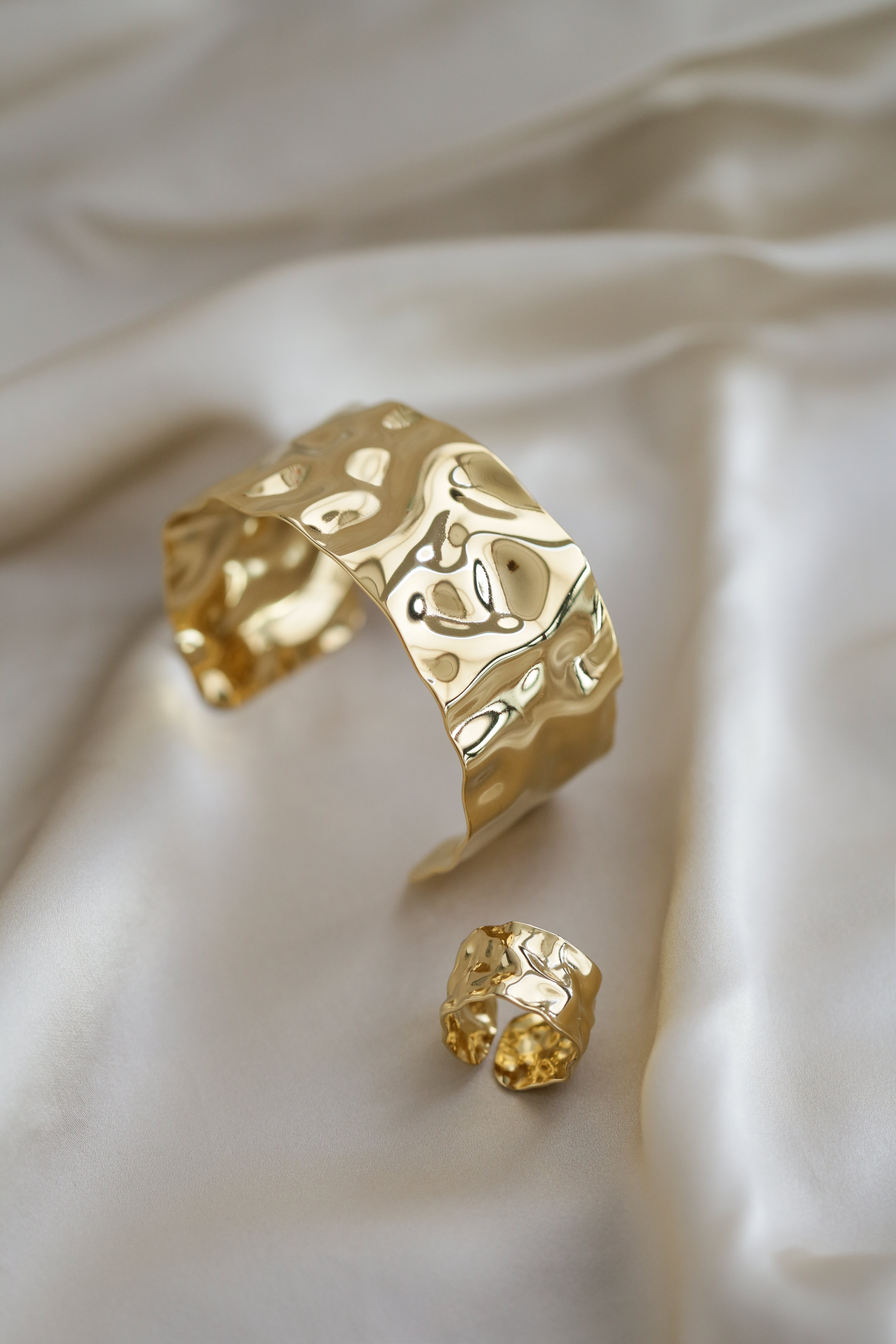 The Heart - Organic Ring - Boutique Minimaliste has waterproof, durable, elegant and vintage inspired jewelry