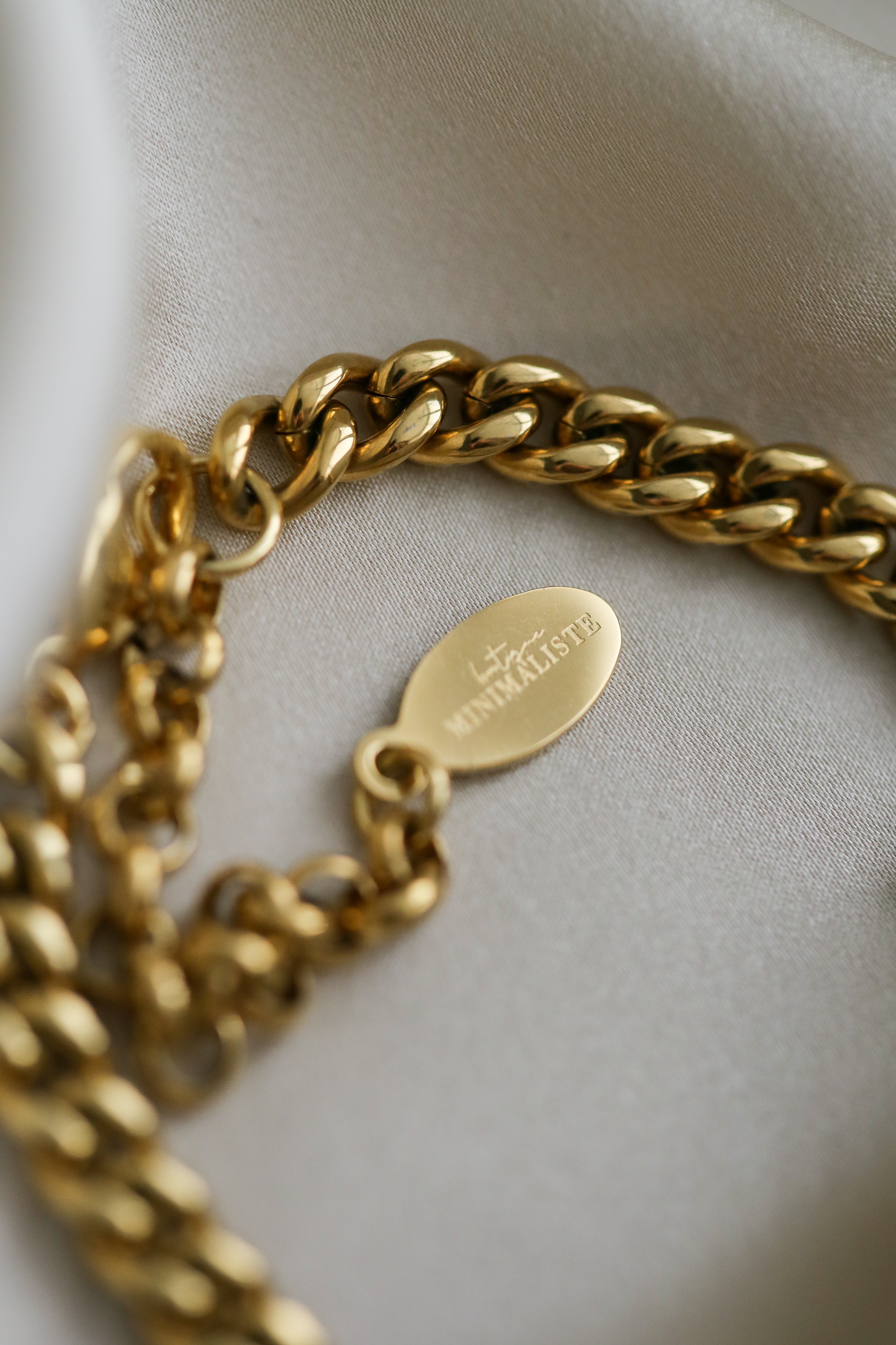 The Heart - Statement Necklace - Boutique Minimaliste has waterproof, durable, elegant and vintage inspired jewelry