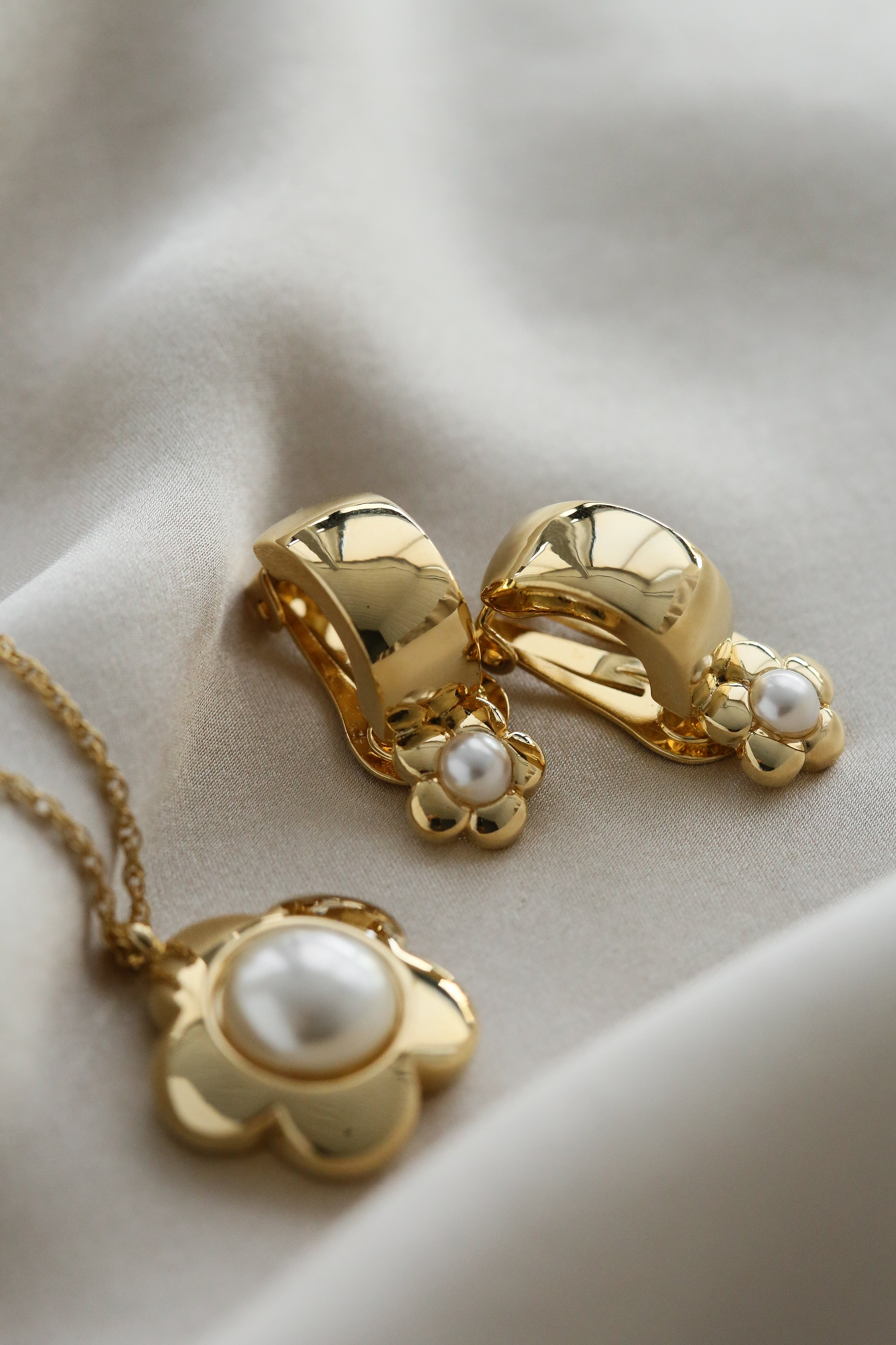 Venice (Vintage) Earrings - Boutique Minimaliste has waterproof, durable, elegant and vintage inspired jewelry