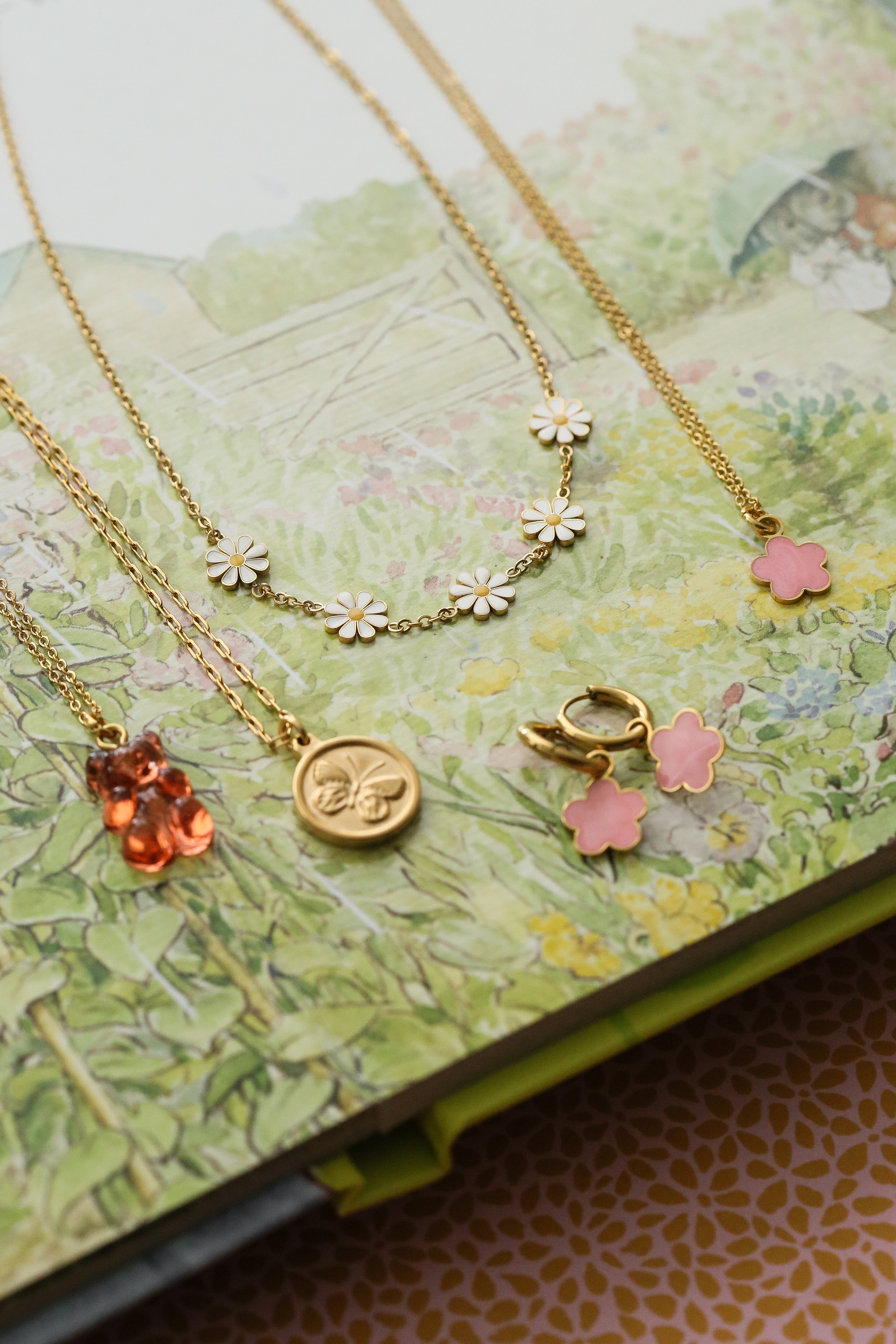 Violet (children) Necklace - Boutique Minimaliste has waterproof, durable, elegant and vintage inspired jewelry