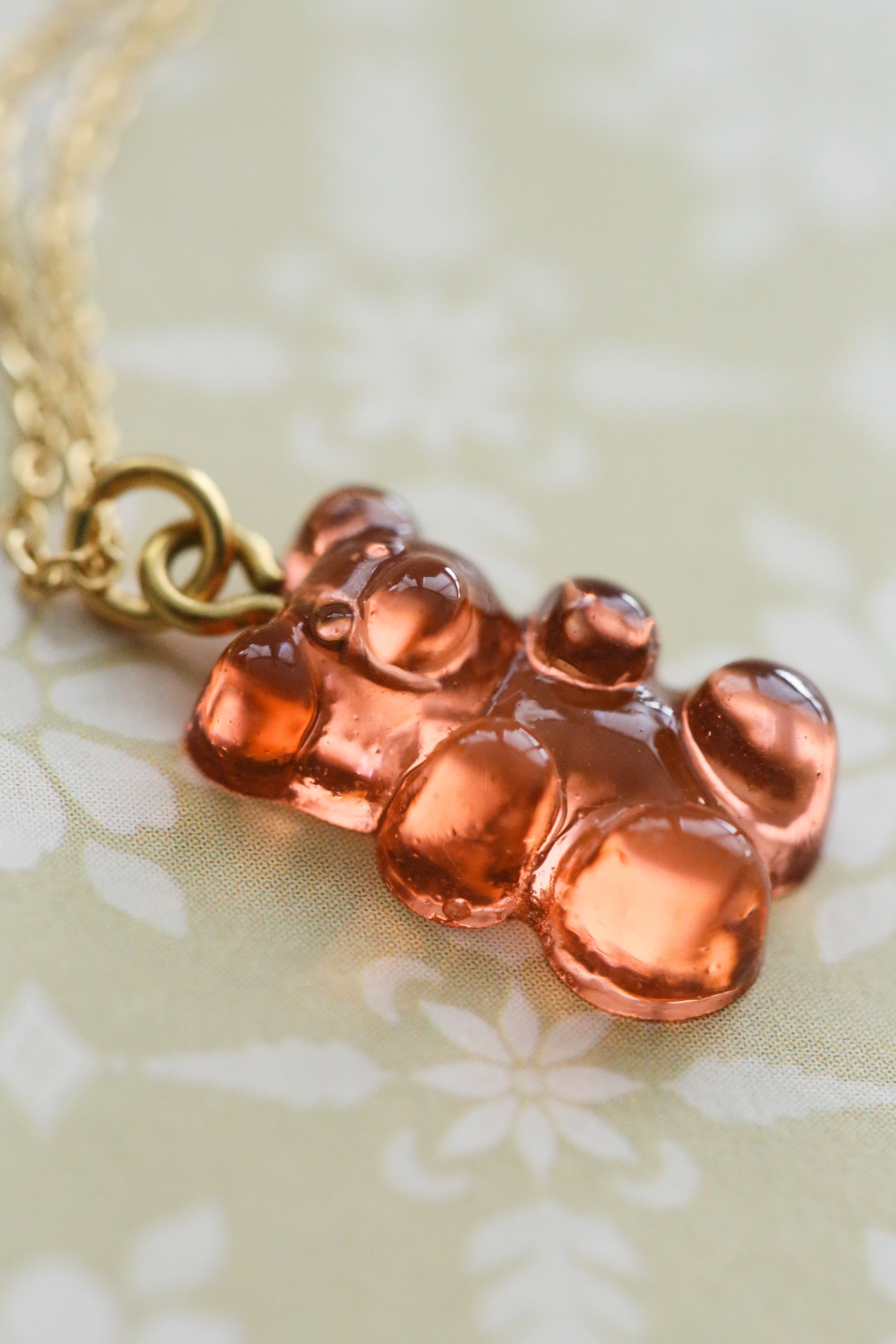 Violet (children) Necklace - Boutique Minimaliste has waterproof, durable, elegant and vintage inspired jewelry