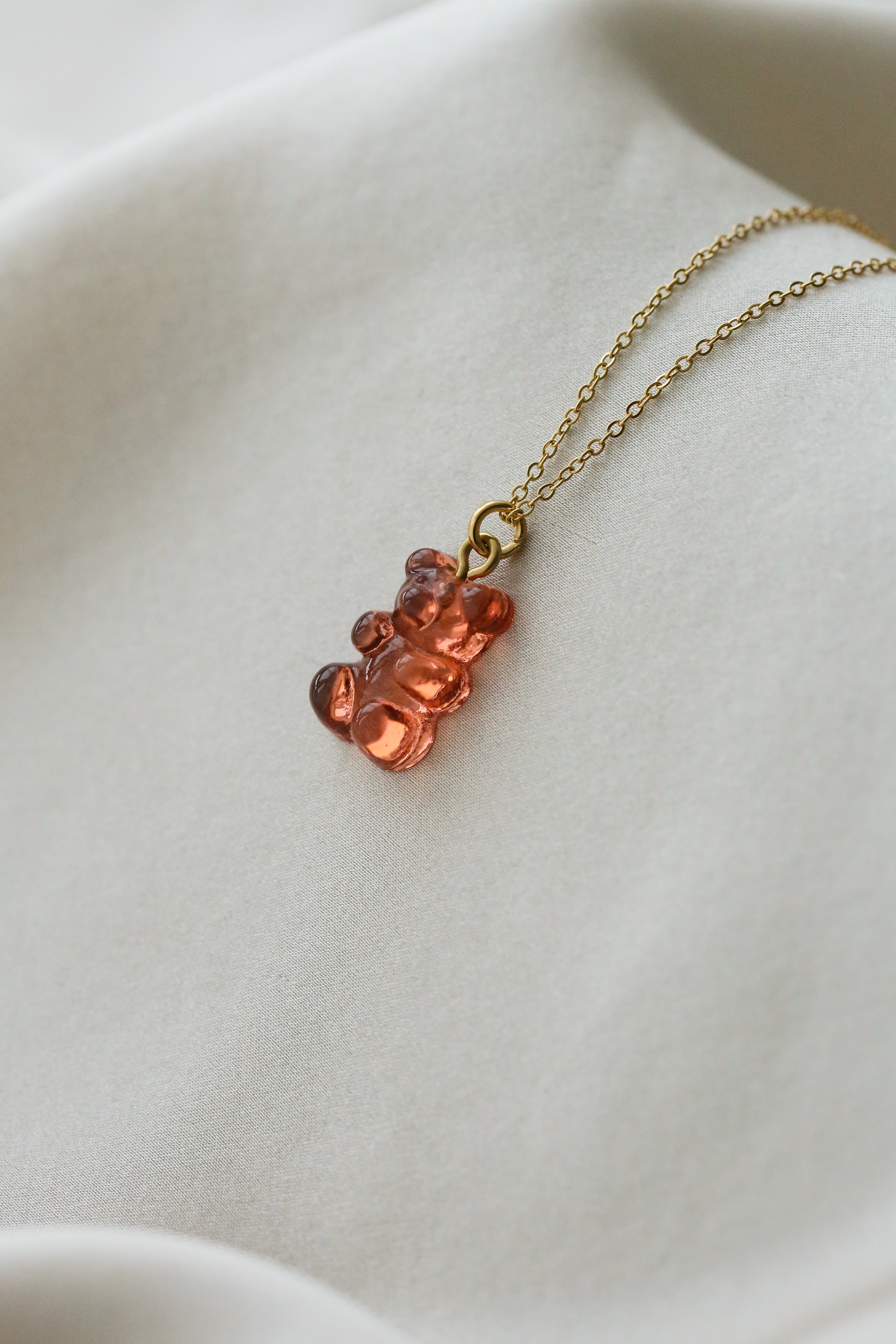 Violet (children) Necklace - Boutique Minimaliste has waterproof, durable, elegant and vintage inspired jewelry