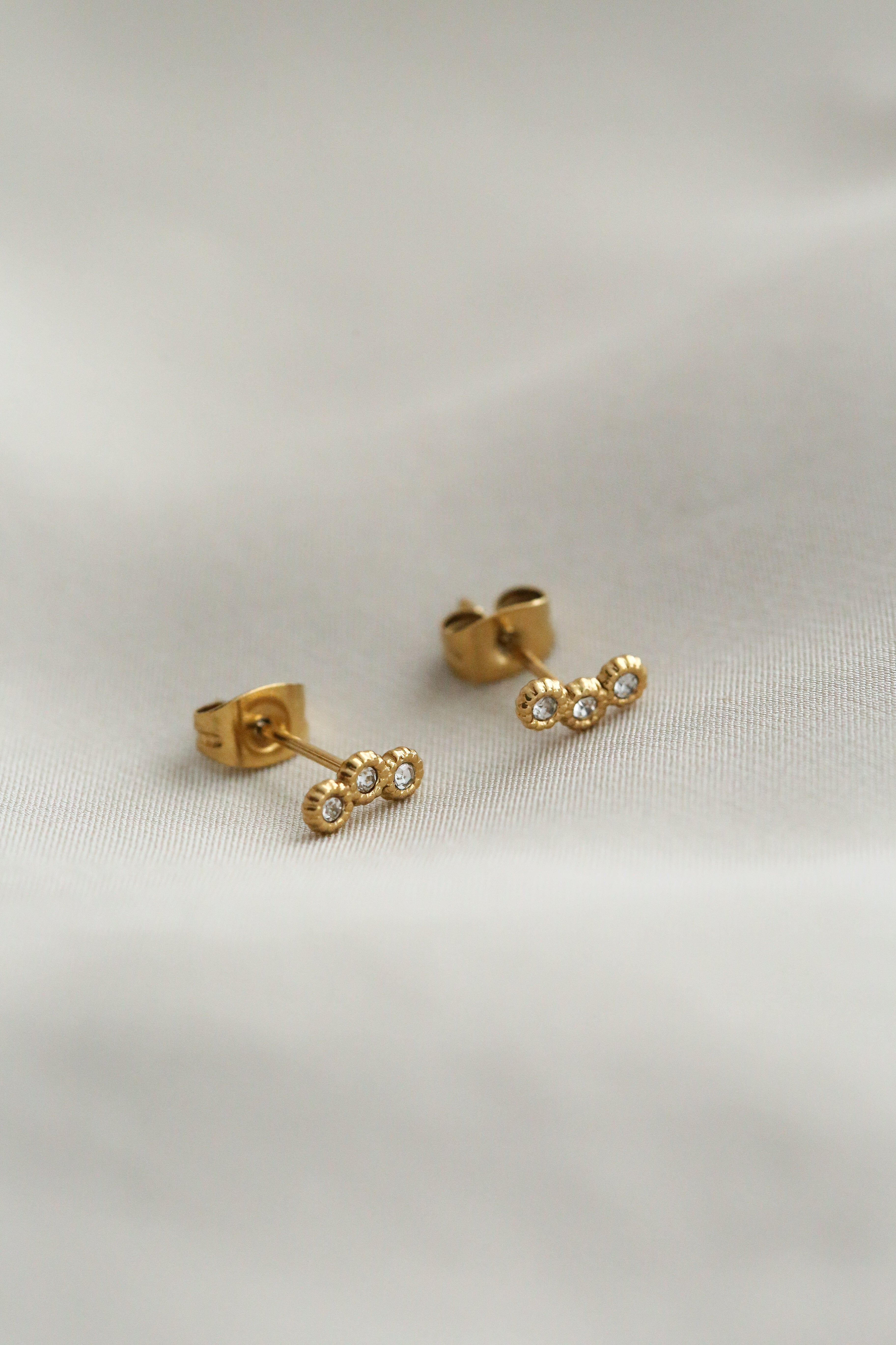 Virginia Set - Boutique Minimaliste has waterproof, durable, elegant and vintage inspired jewelry