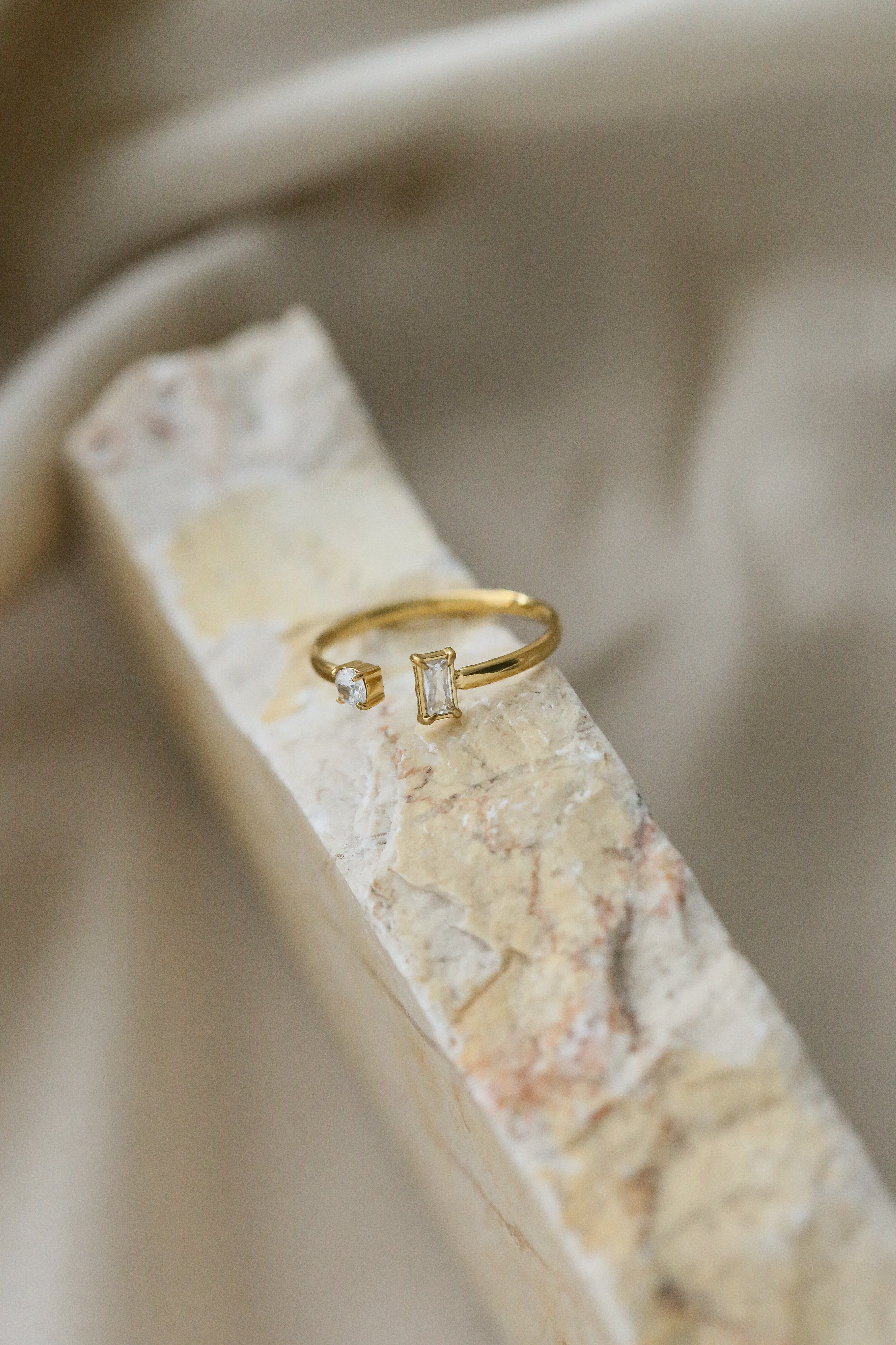 Vivienne Ring - Boutique Minimaliste has waterproof, durable, elegant and vintage inspired jewelry