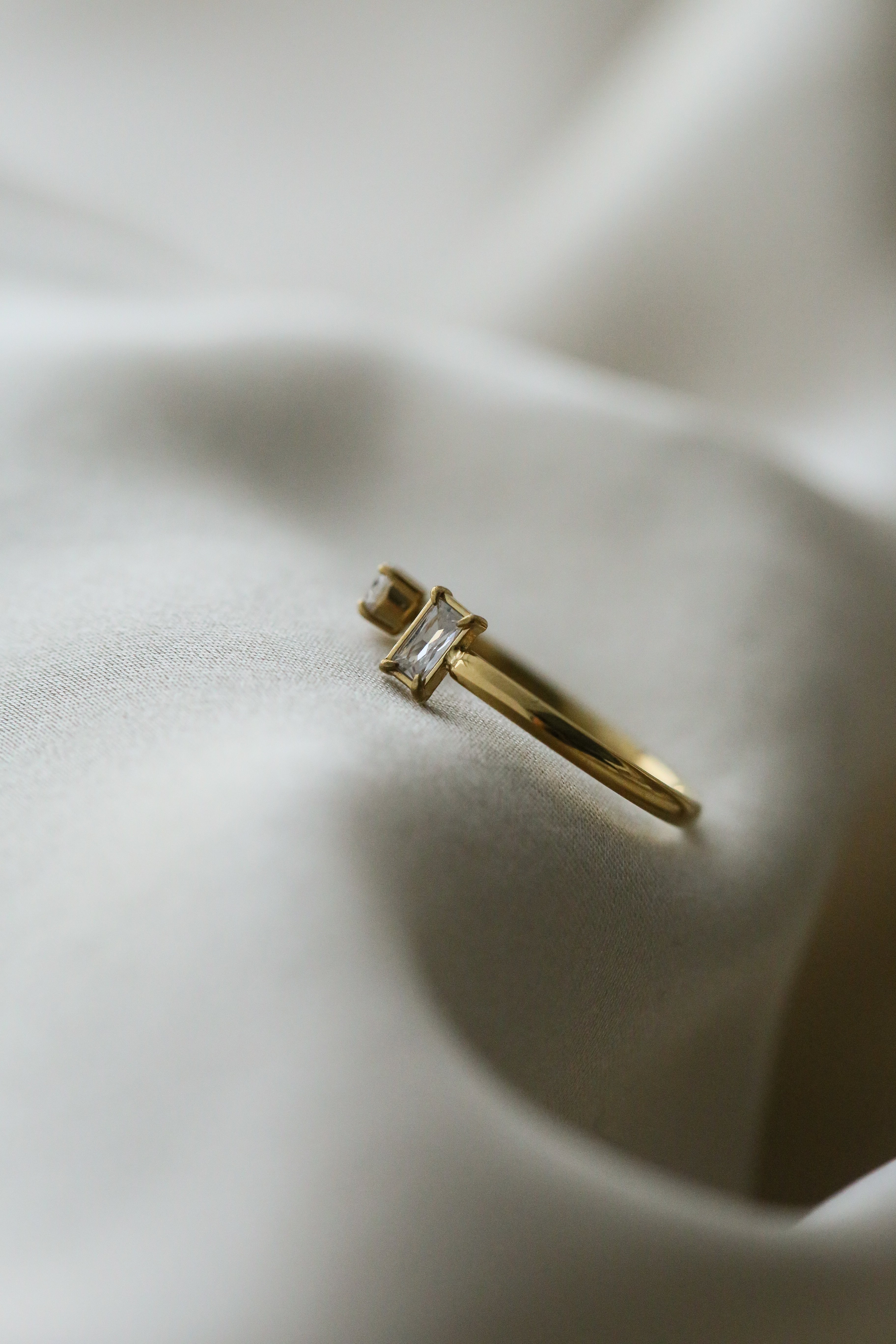 Vivienne Ring - Boutique Minimaliste has waterproof, durable, elegant and vintage inspired jewelry