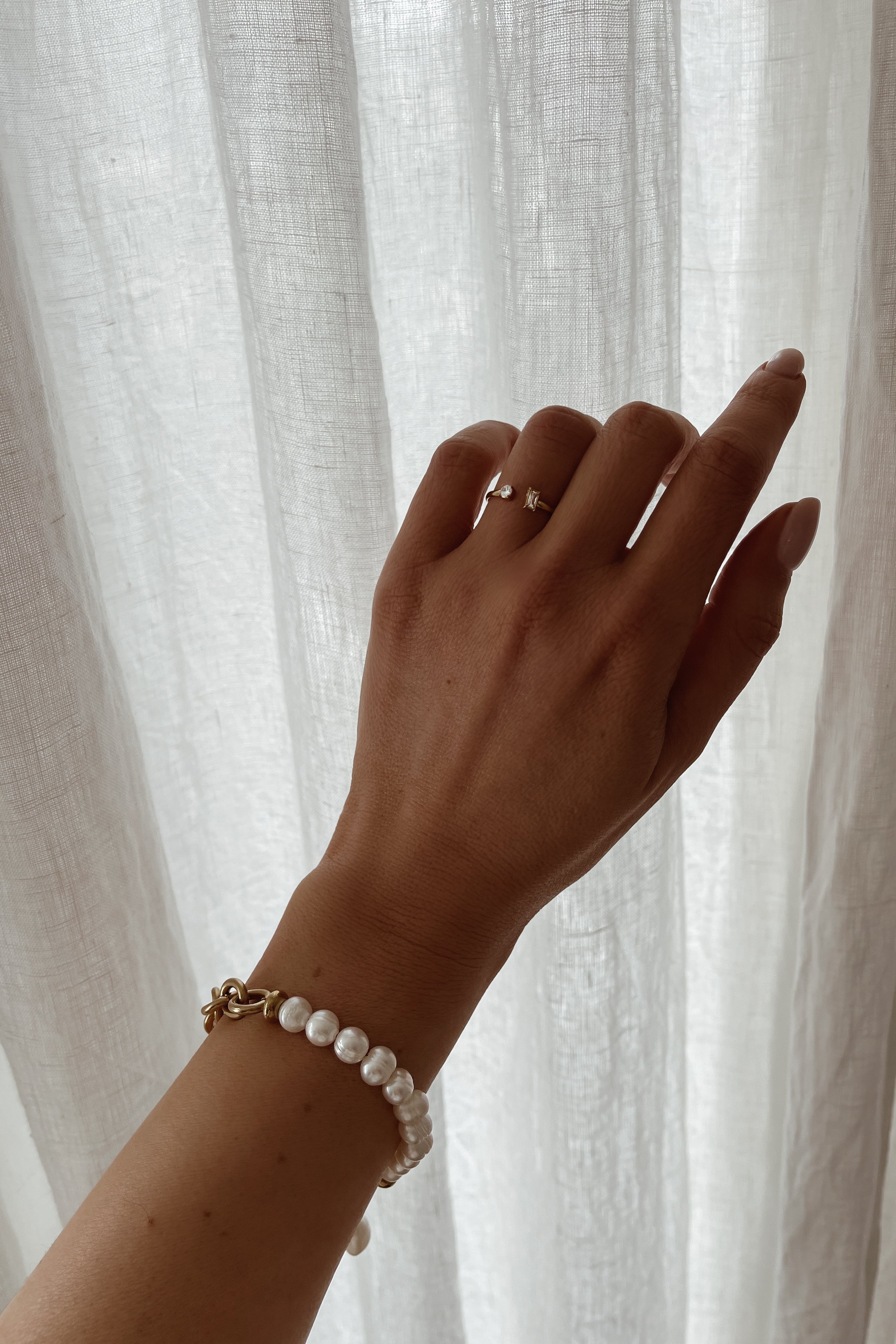 Vivienne Ring - Boutique Minimaliste has waterproof, durable, elegant and vintage inspired jewelry